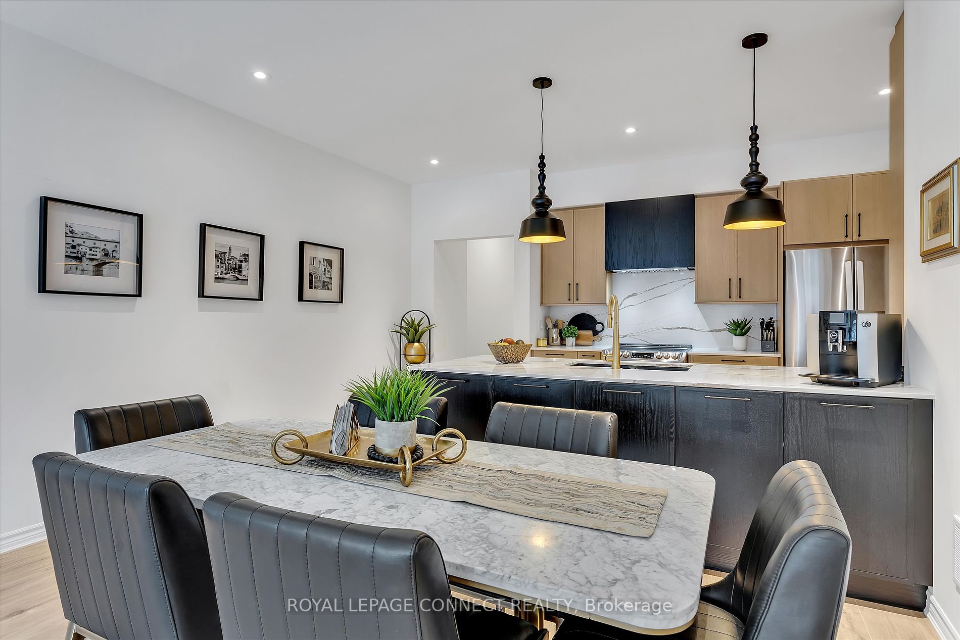 17 Lakewood Crescent #32