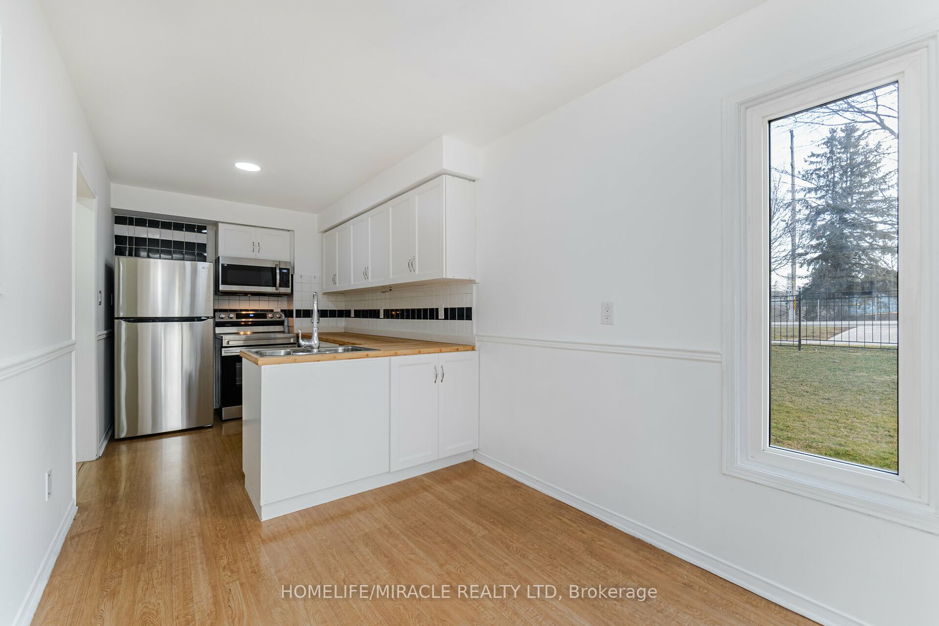 2 Huntingwood Ave, #24