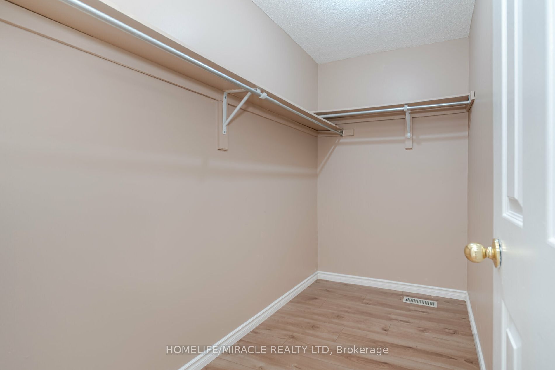 2 Huntingwood Ave, #24