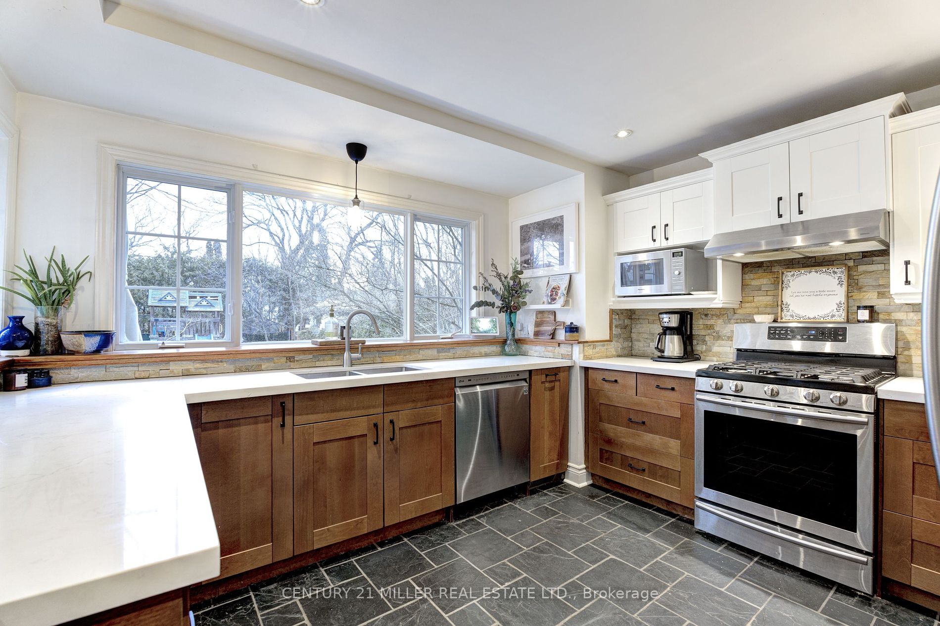 55 Hatton Dr