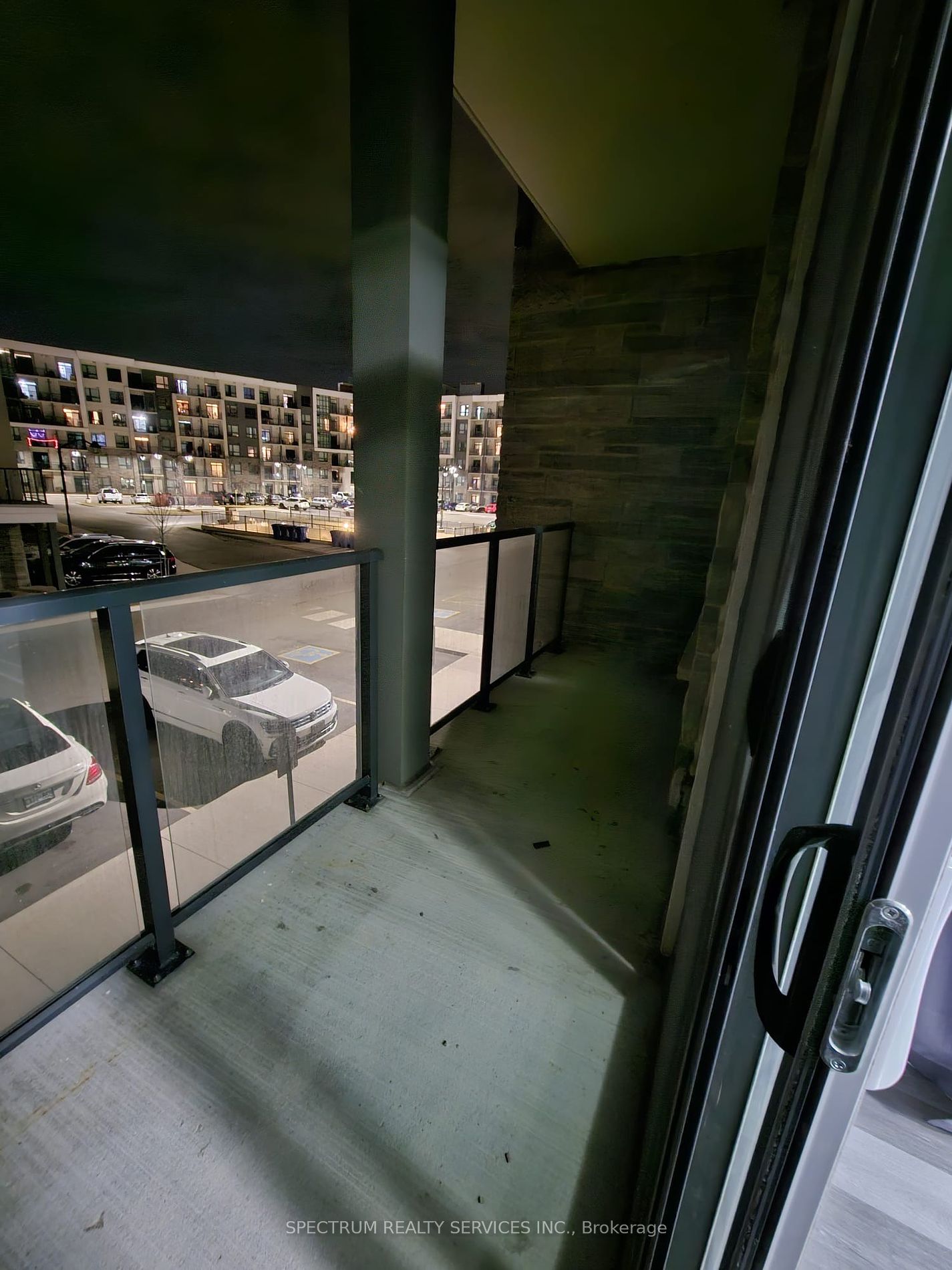 101 Shoreview Pl, #221