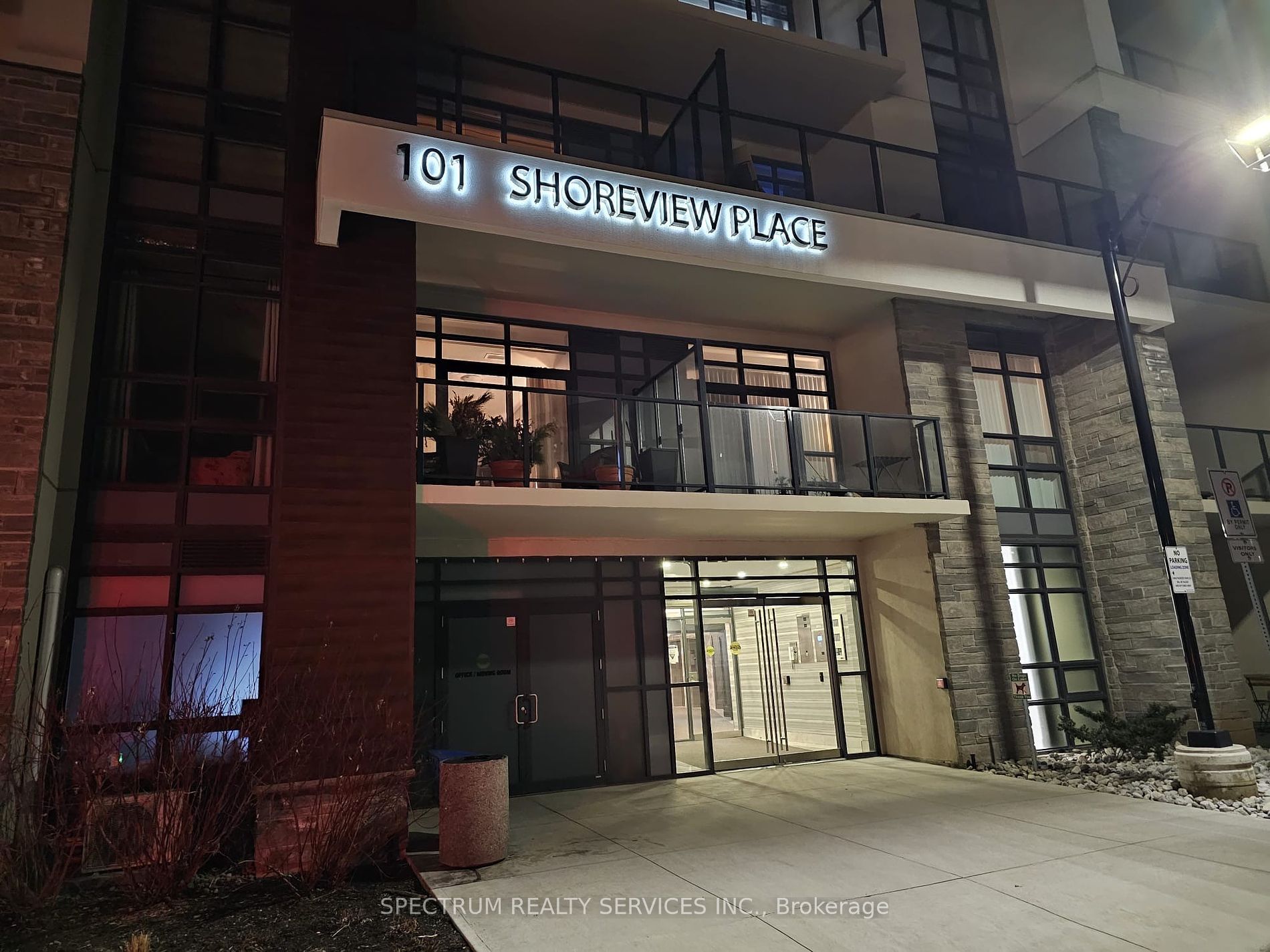101 Shoreview Pl, #221