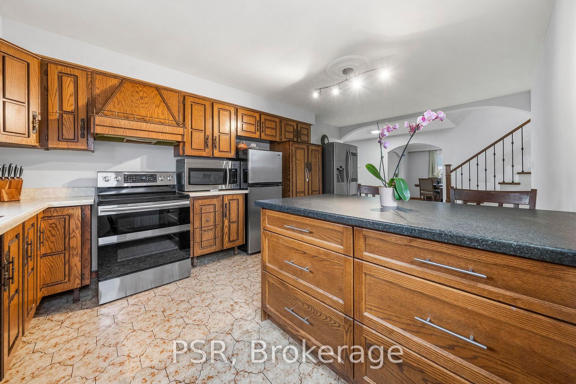 310 Hemlock Ave