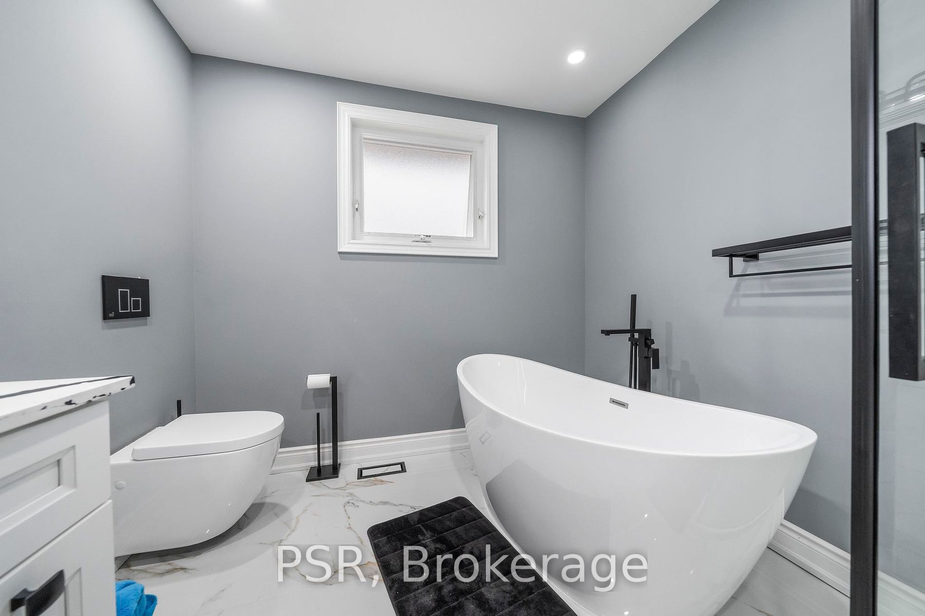 310 Hemlock Ave