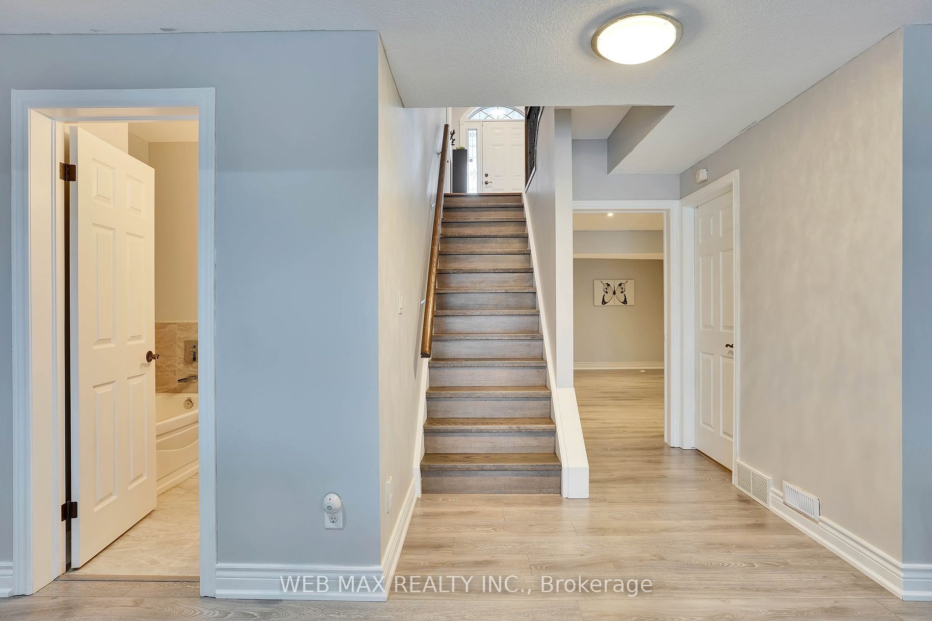 204 Kingfisher Avenue