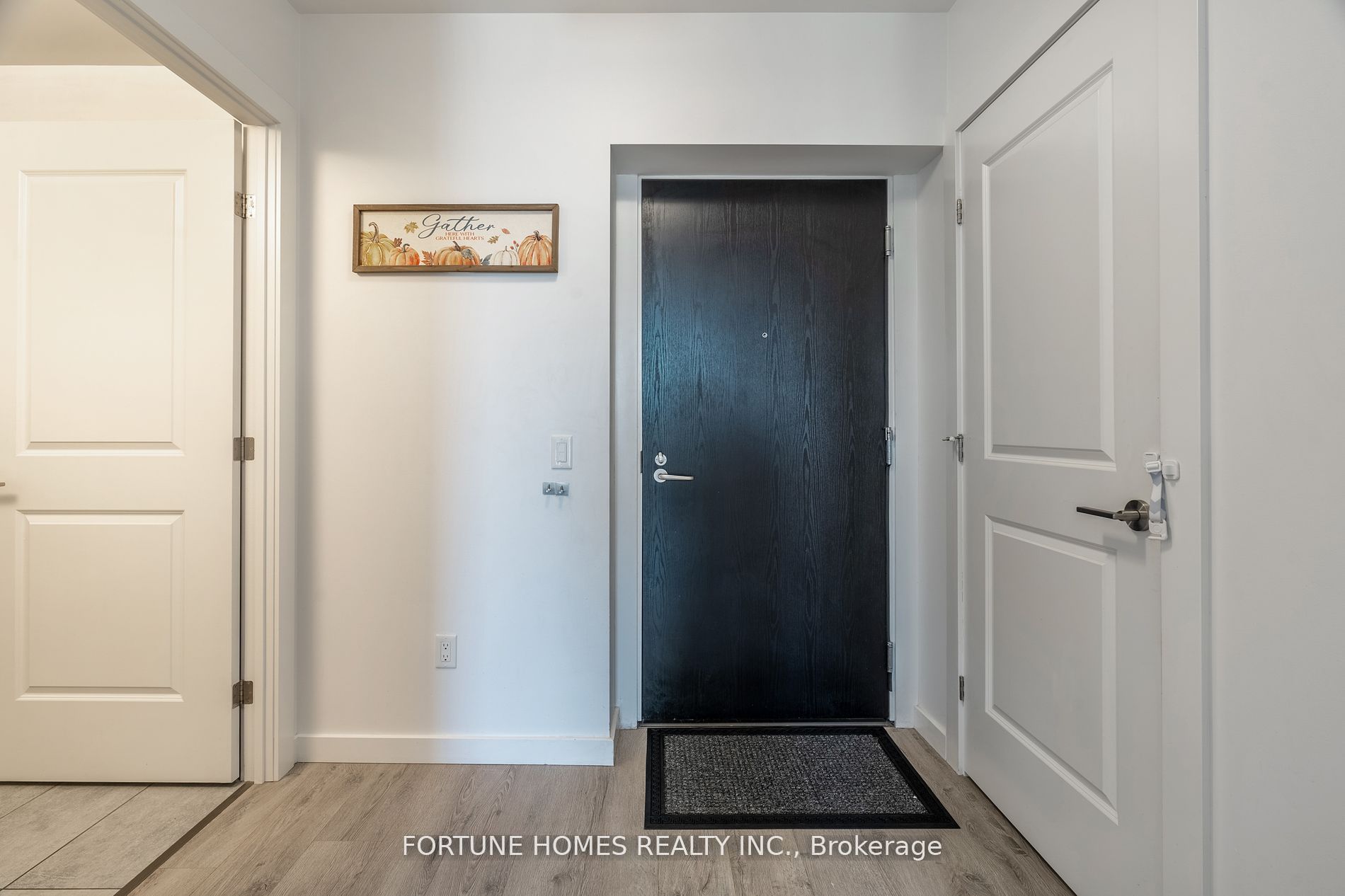 181 King Street S, #1712