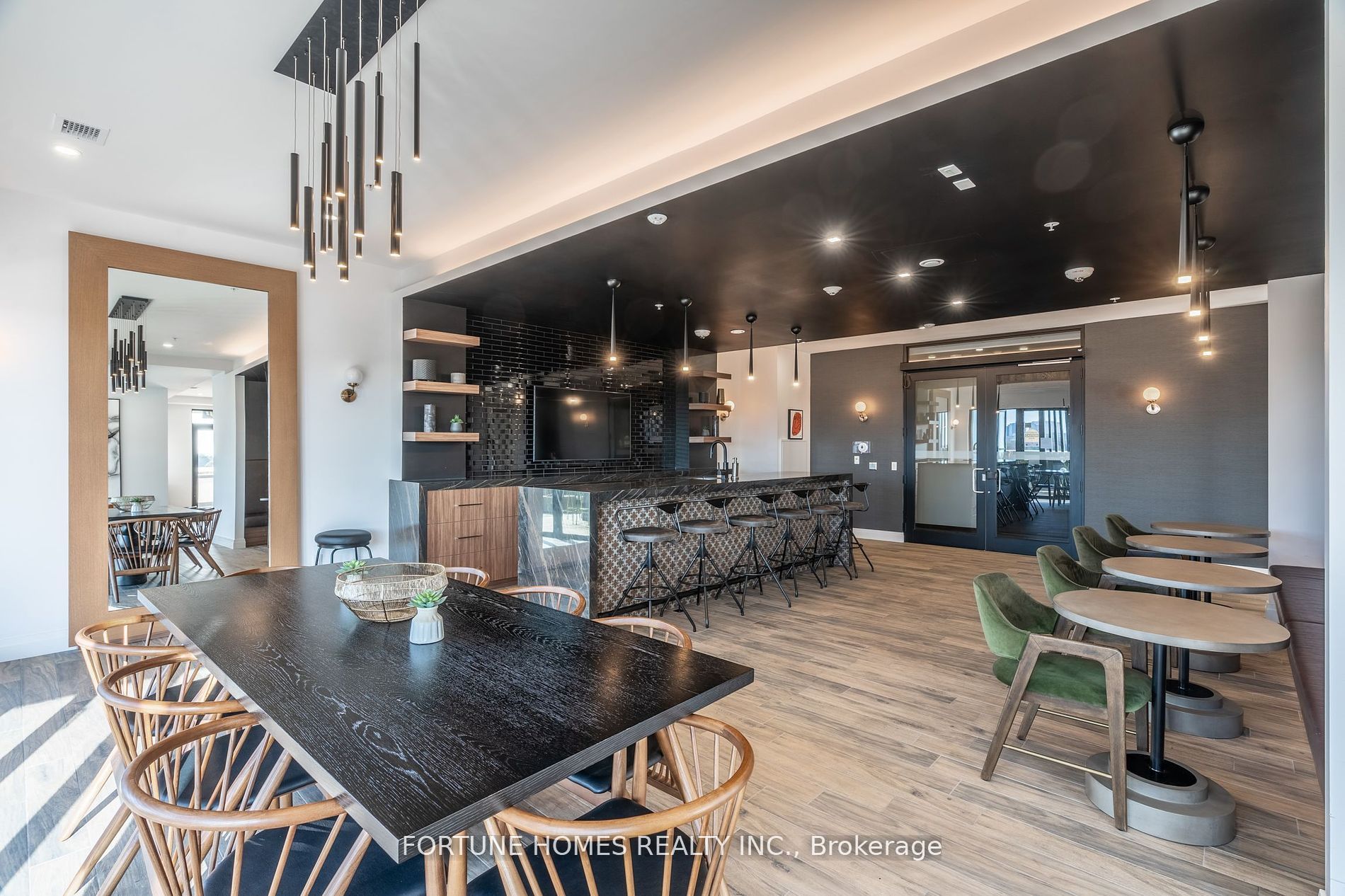181 King Street S, #1712