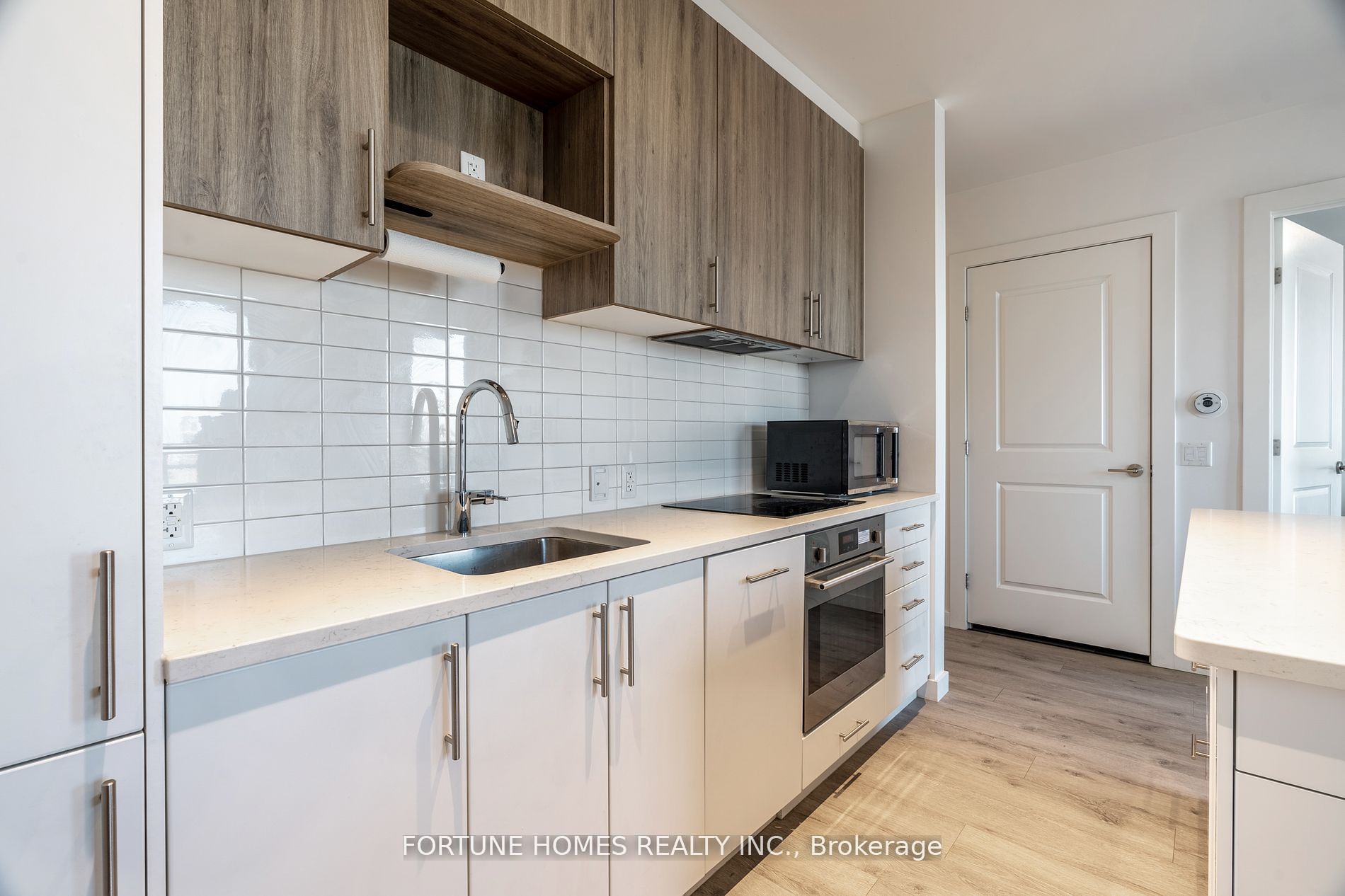 181 King Street S, #1712
