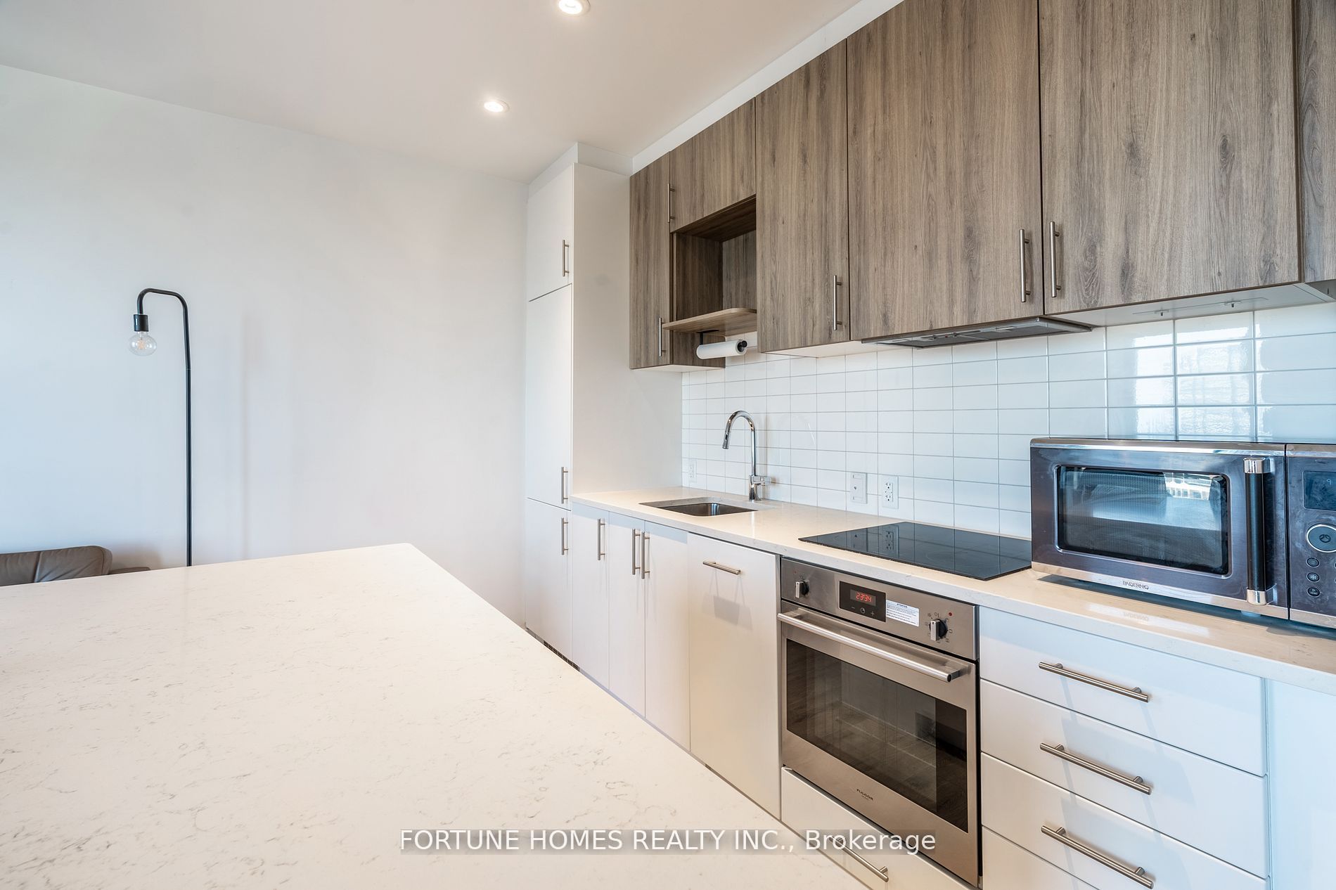 181 King Street S, #1712