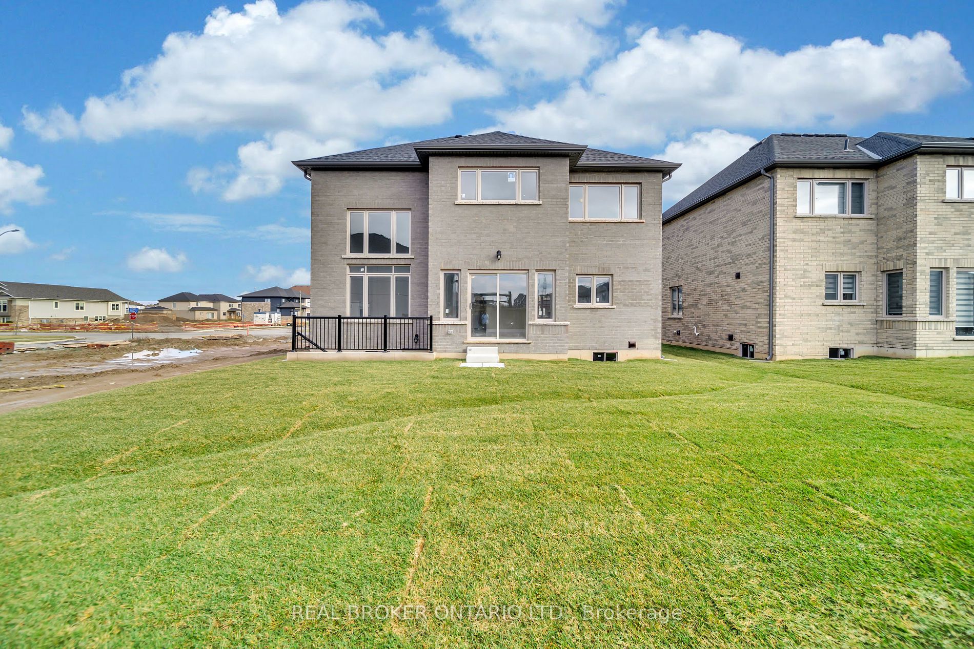 15 Venture Way