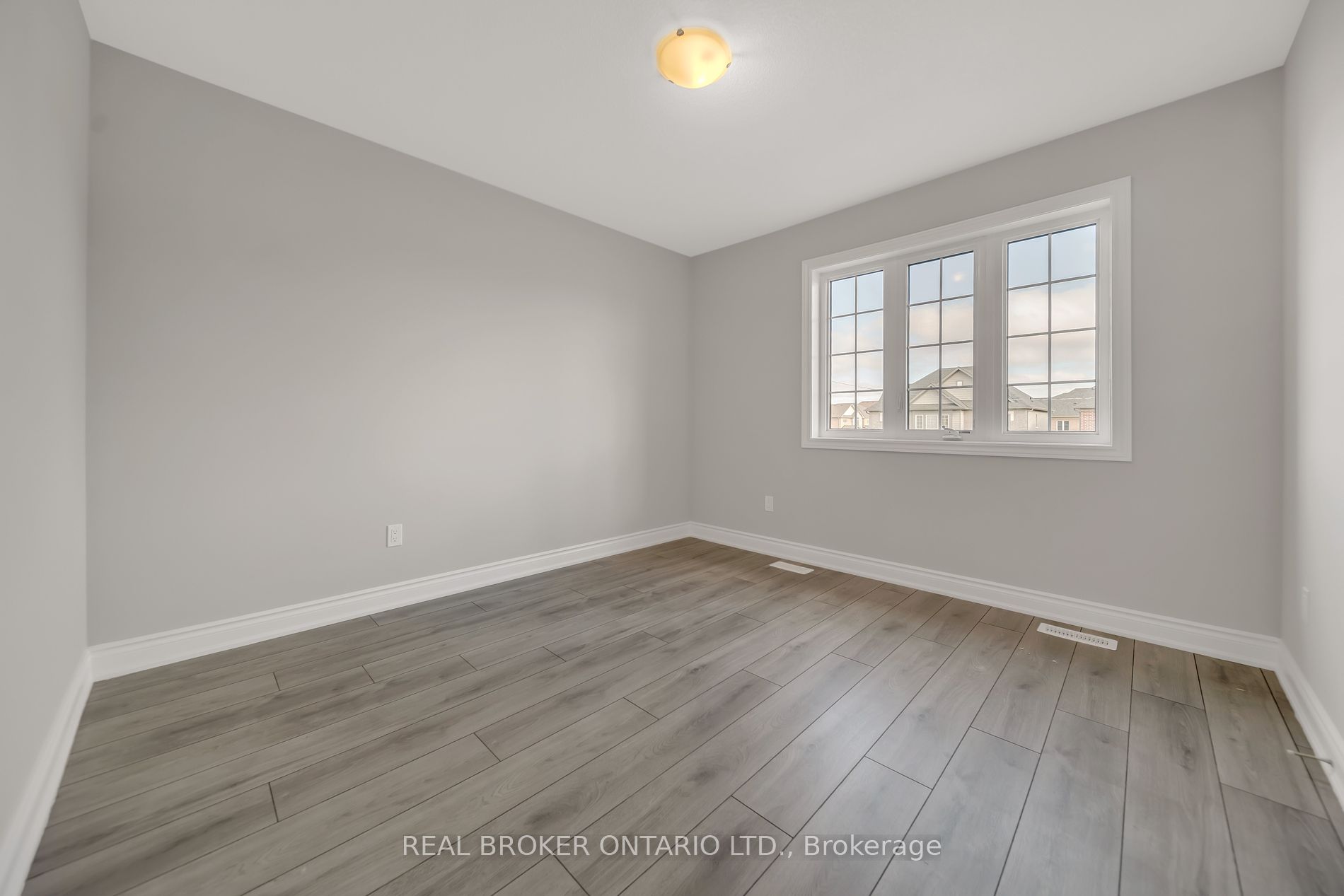 15 Venture Way