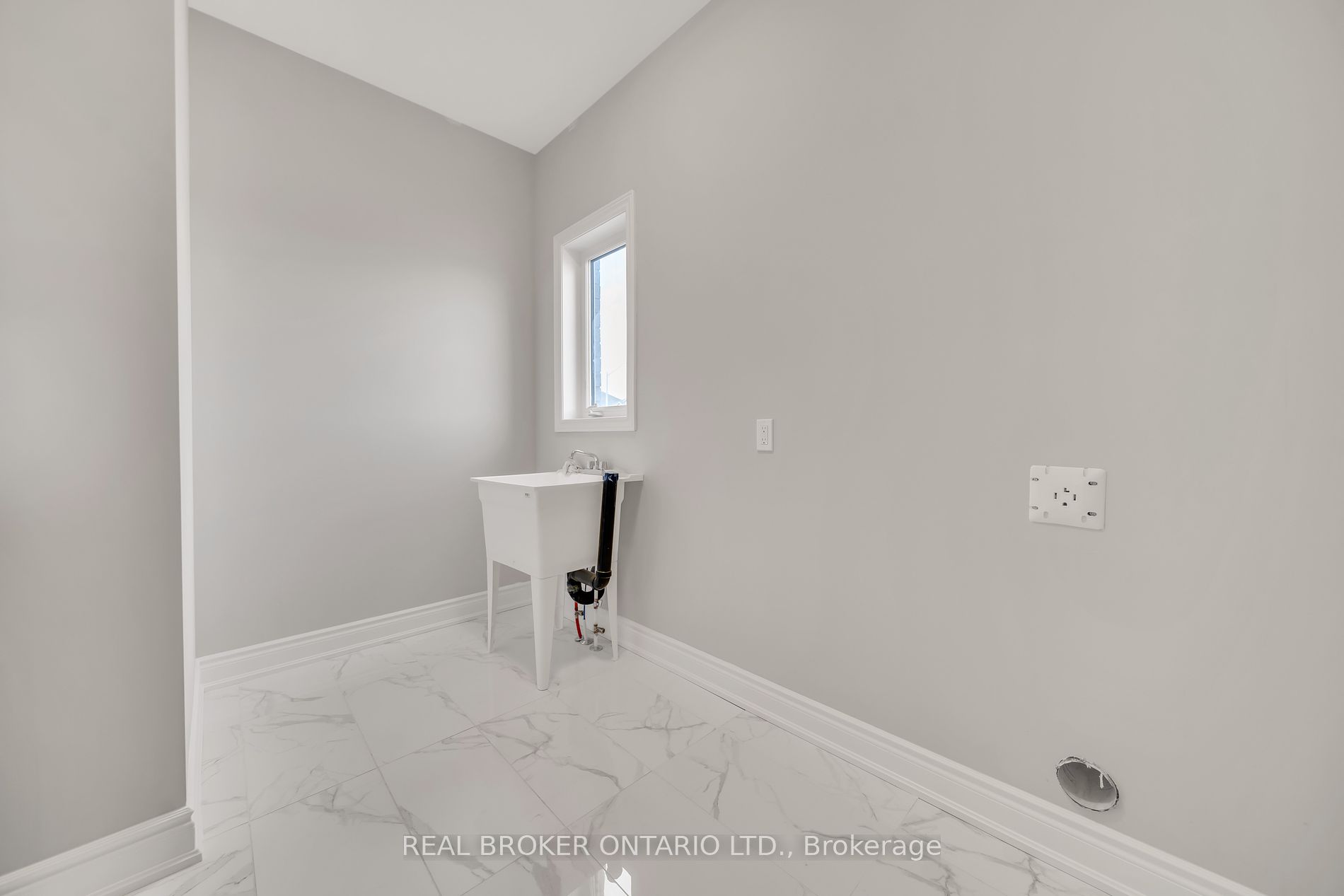 15 Venture Way
