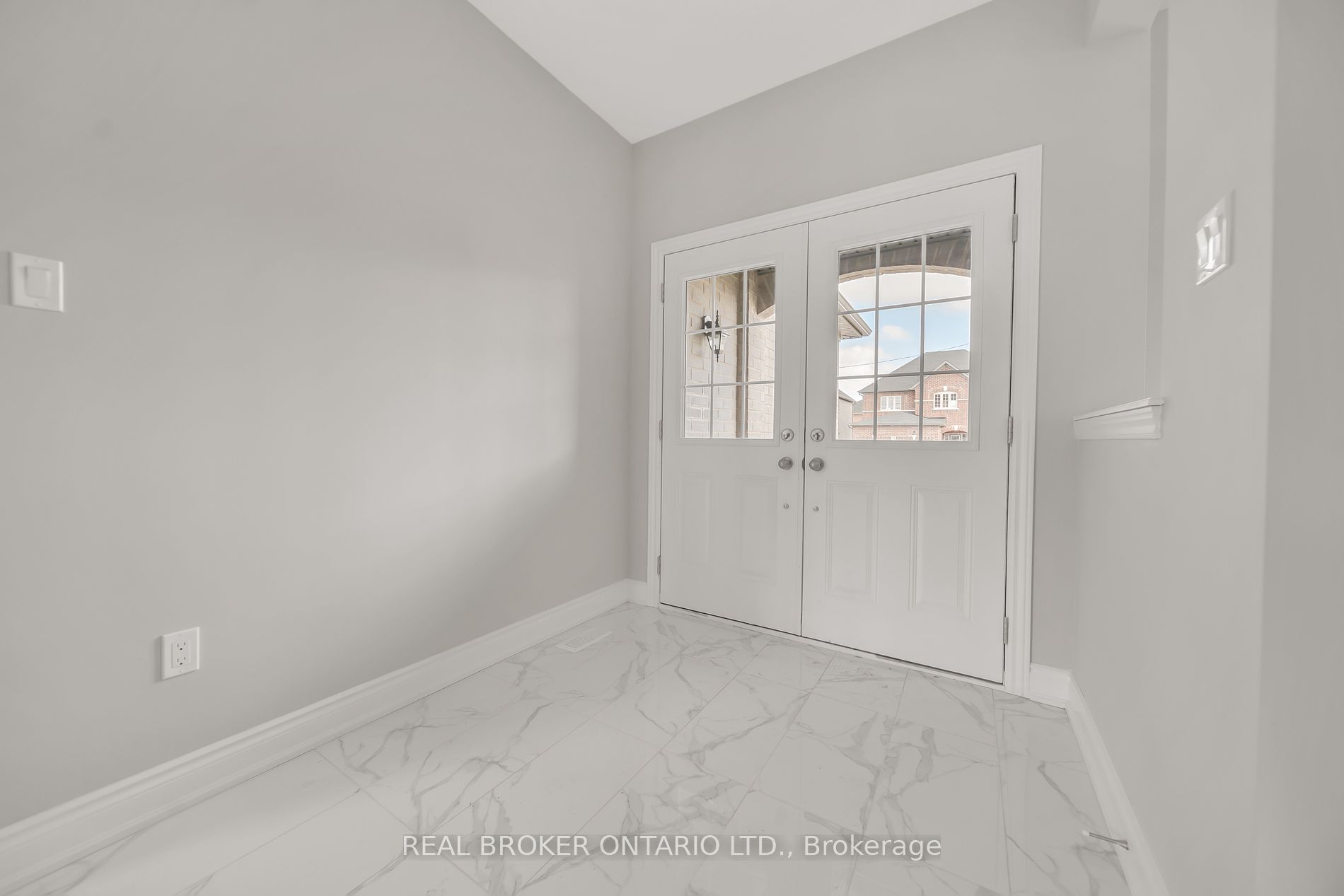 15 Venture Way