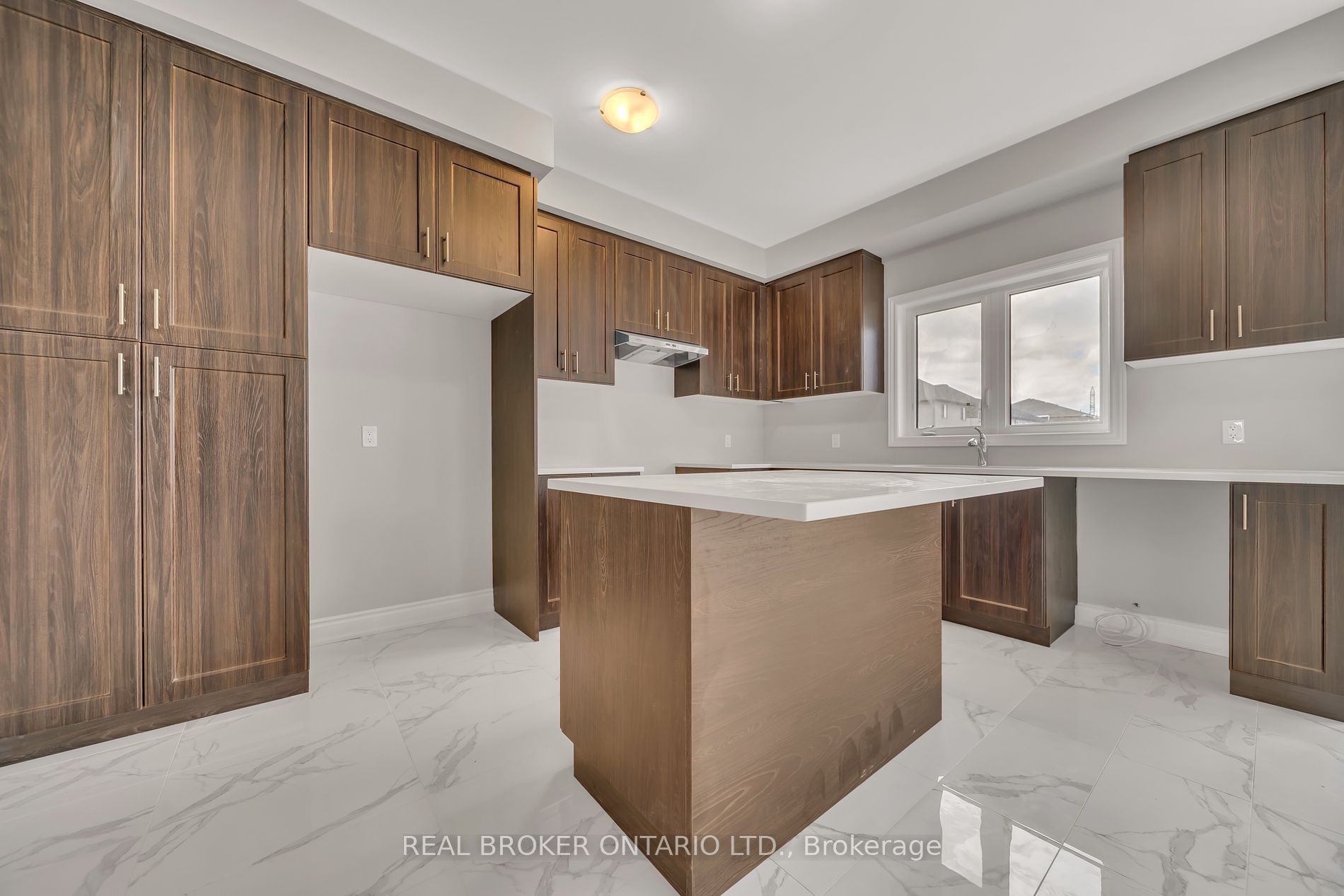 15 Venture Way