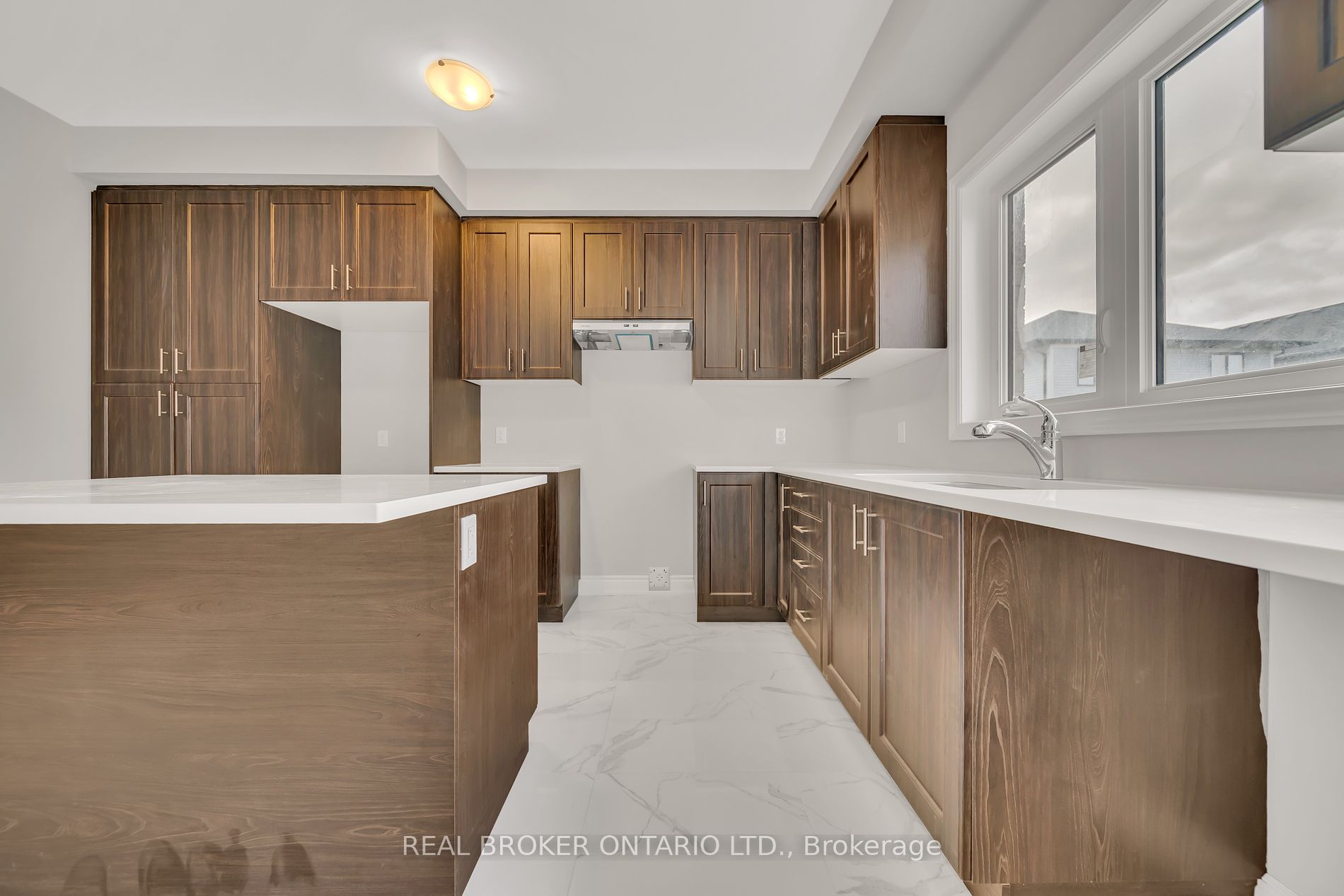 15 Venture Way