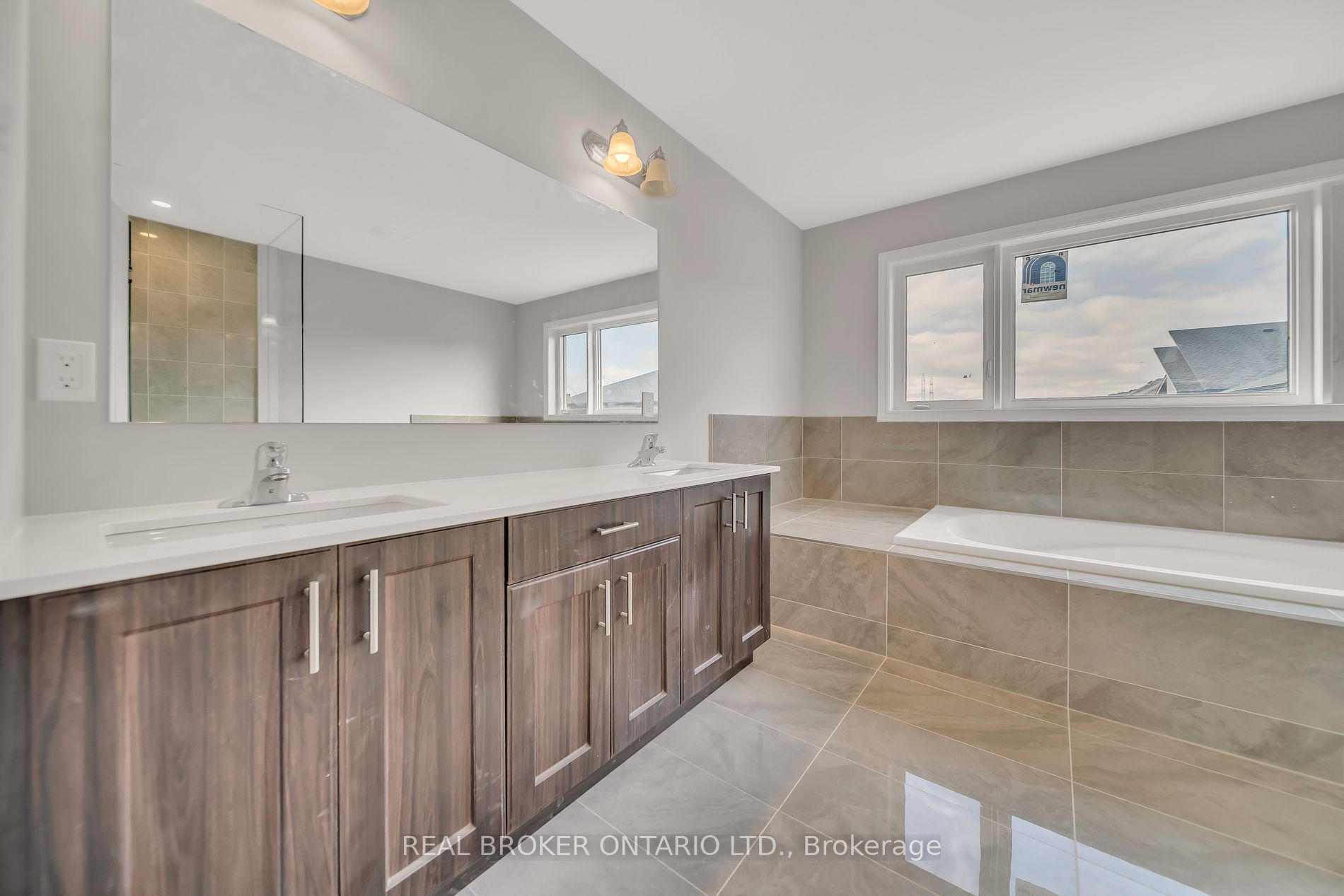 15 Venture Way