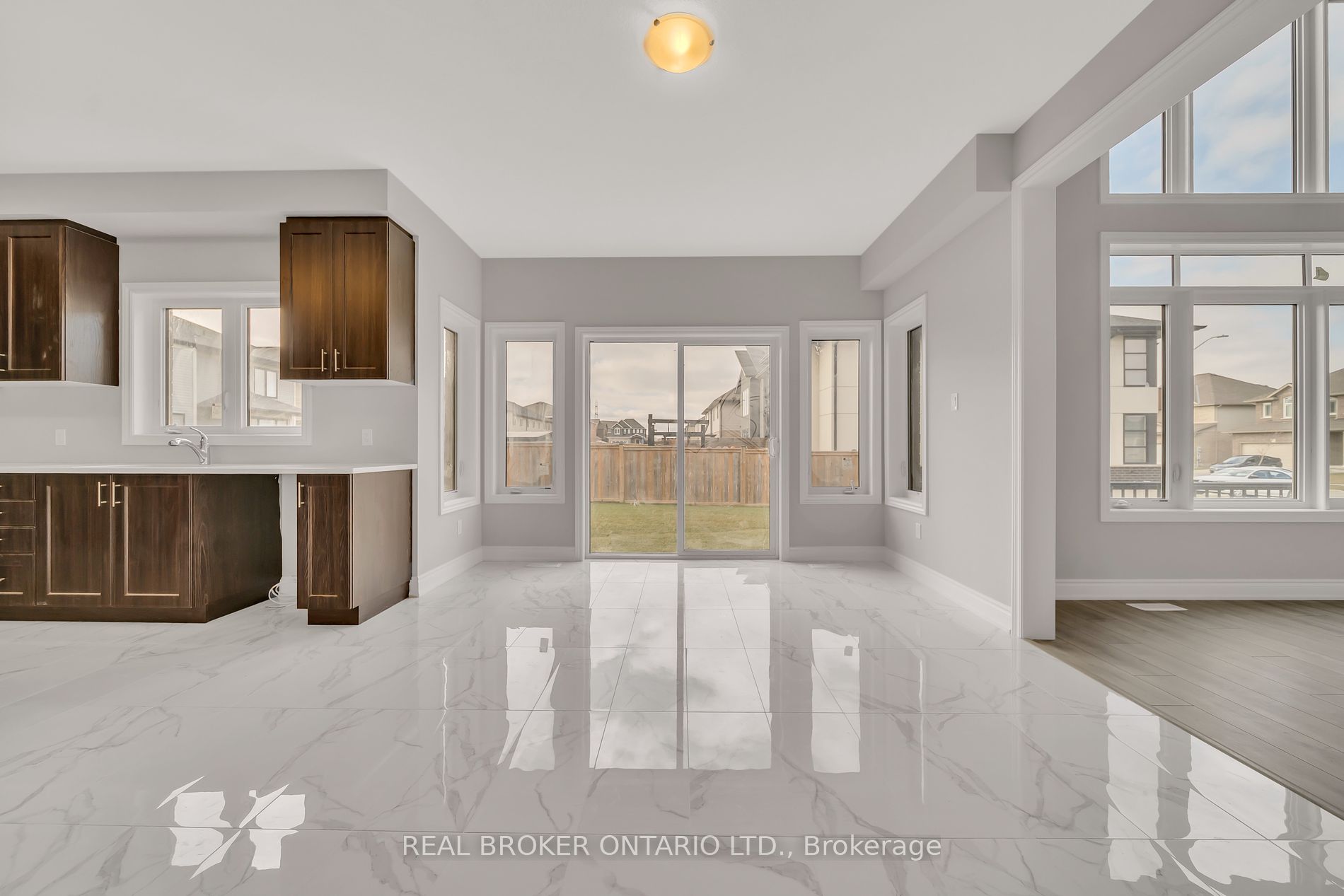 15 Venture Way