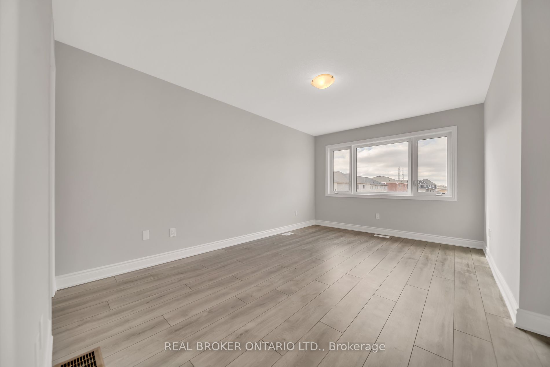 15 Venture Way