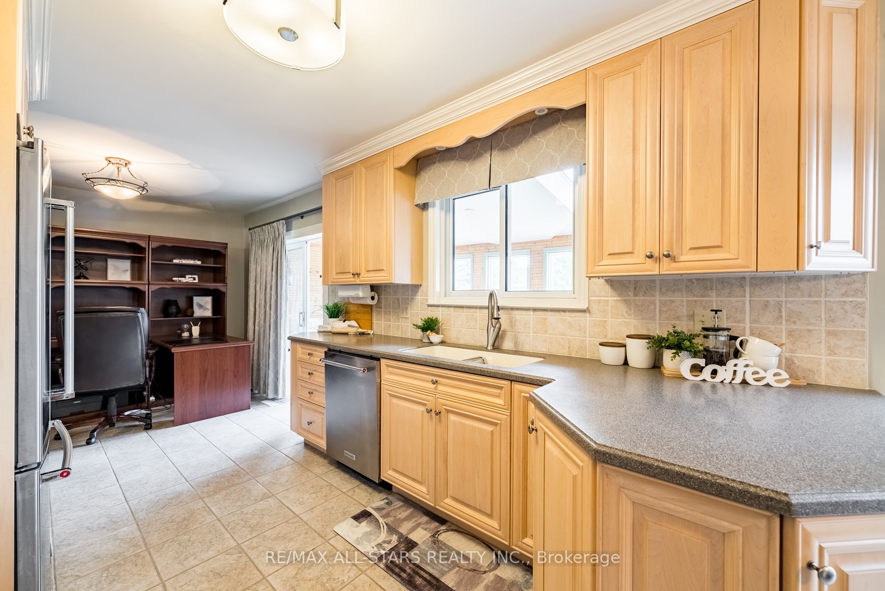63 Robinglade Avenue