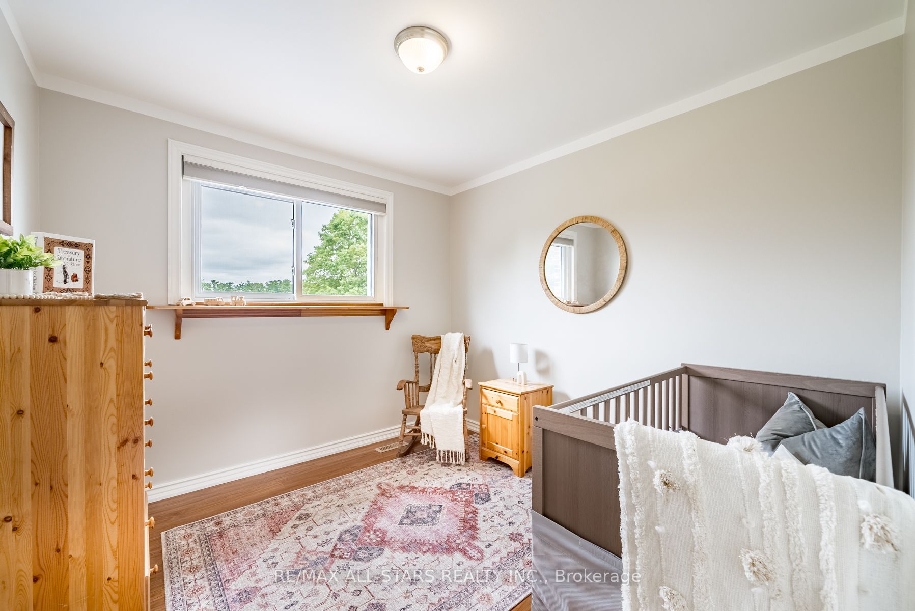 63 Robinglade Avenue