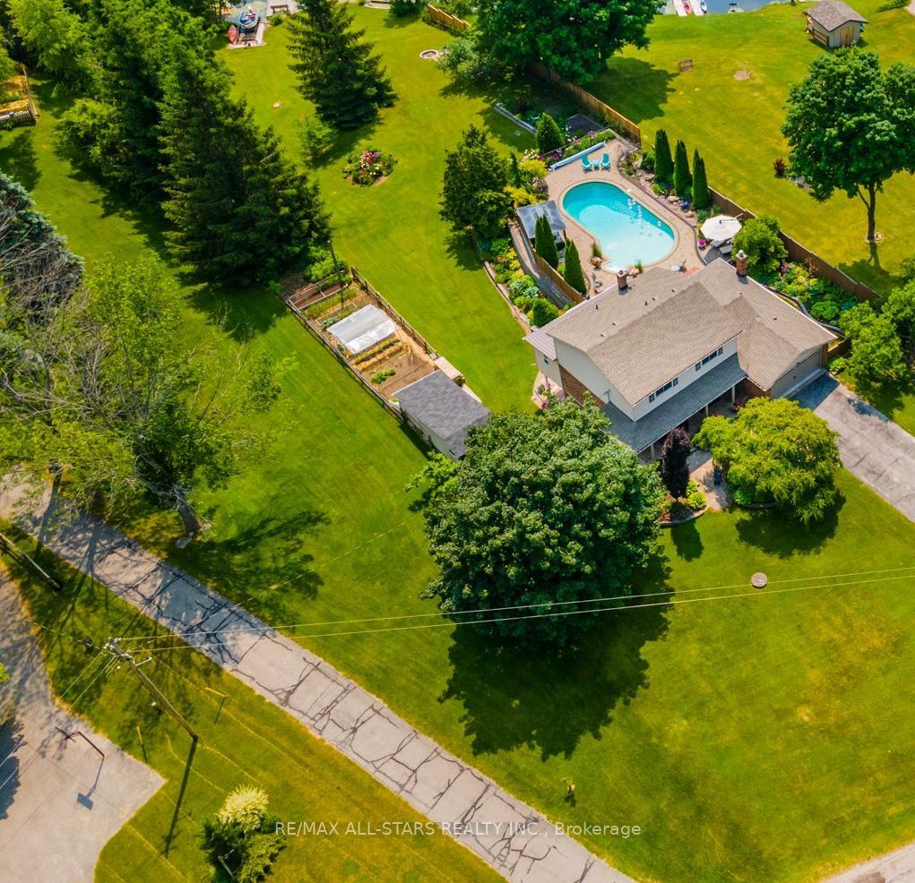 63 Robinglade Avenue