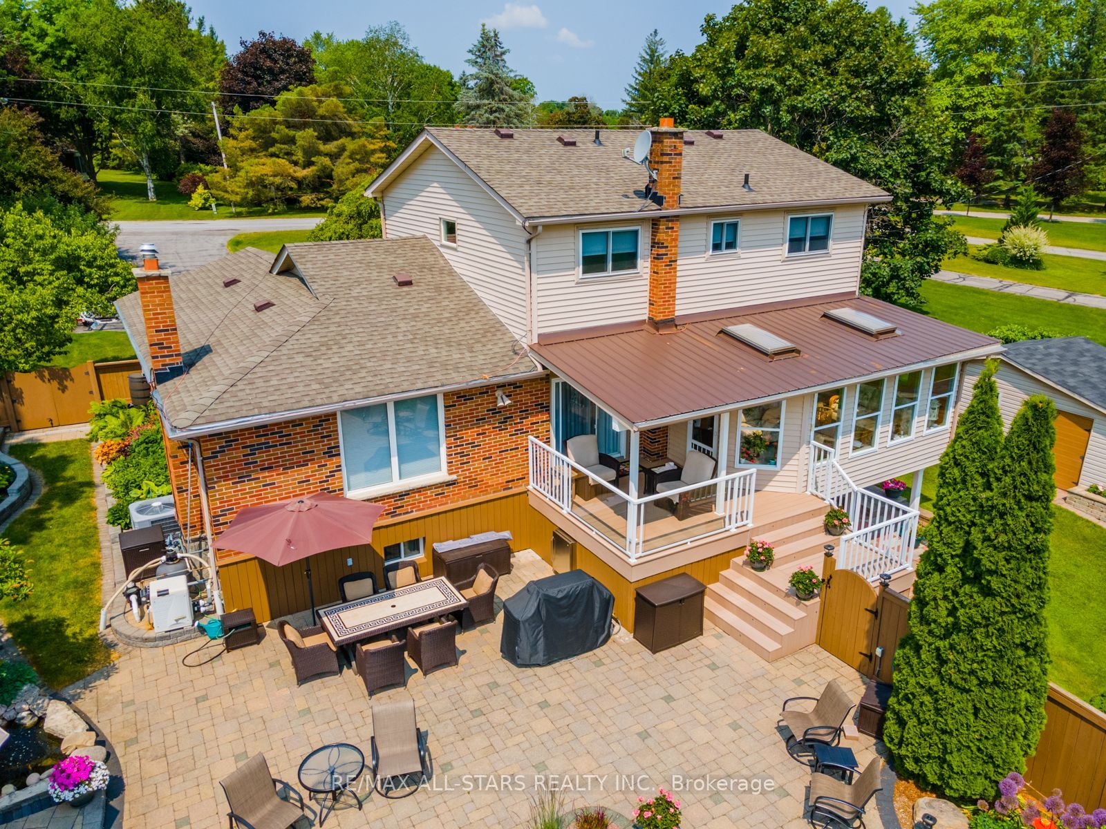 63 Robinglade Avenue