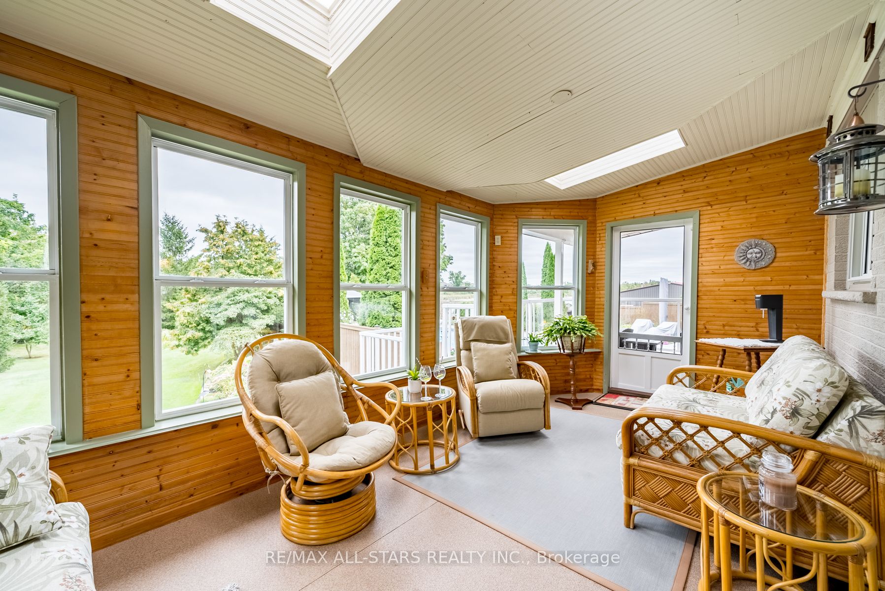 63 Robinglade Avenue