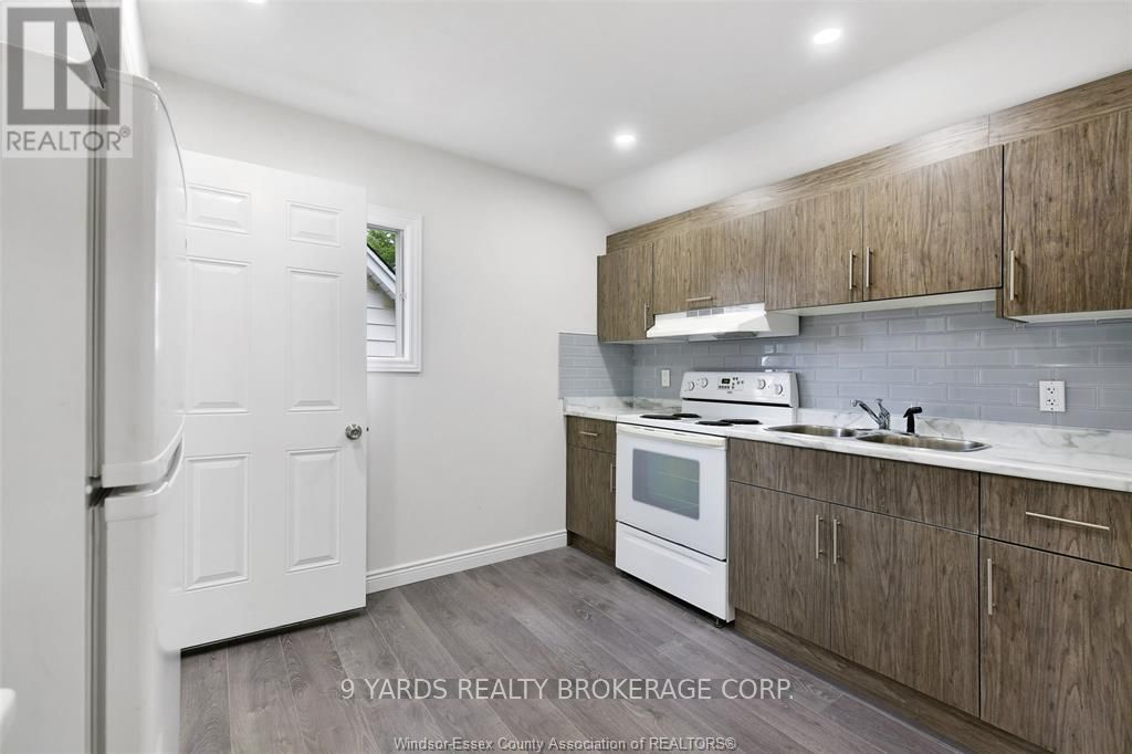 437 Karl Pl