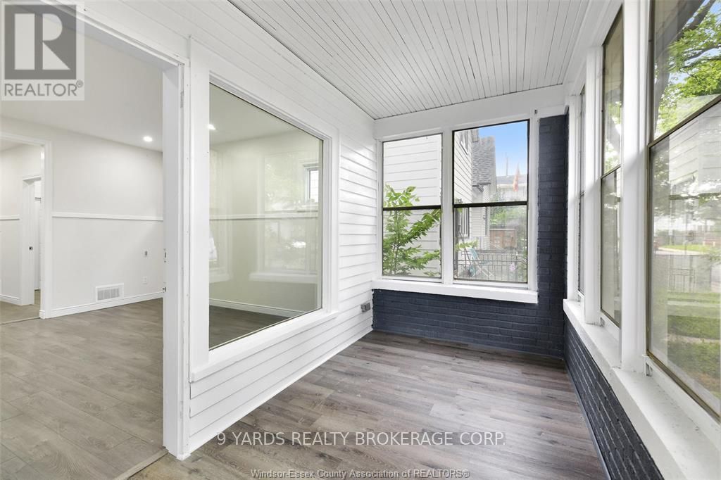 437 Karl Pl