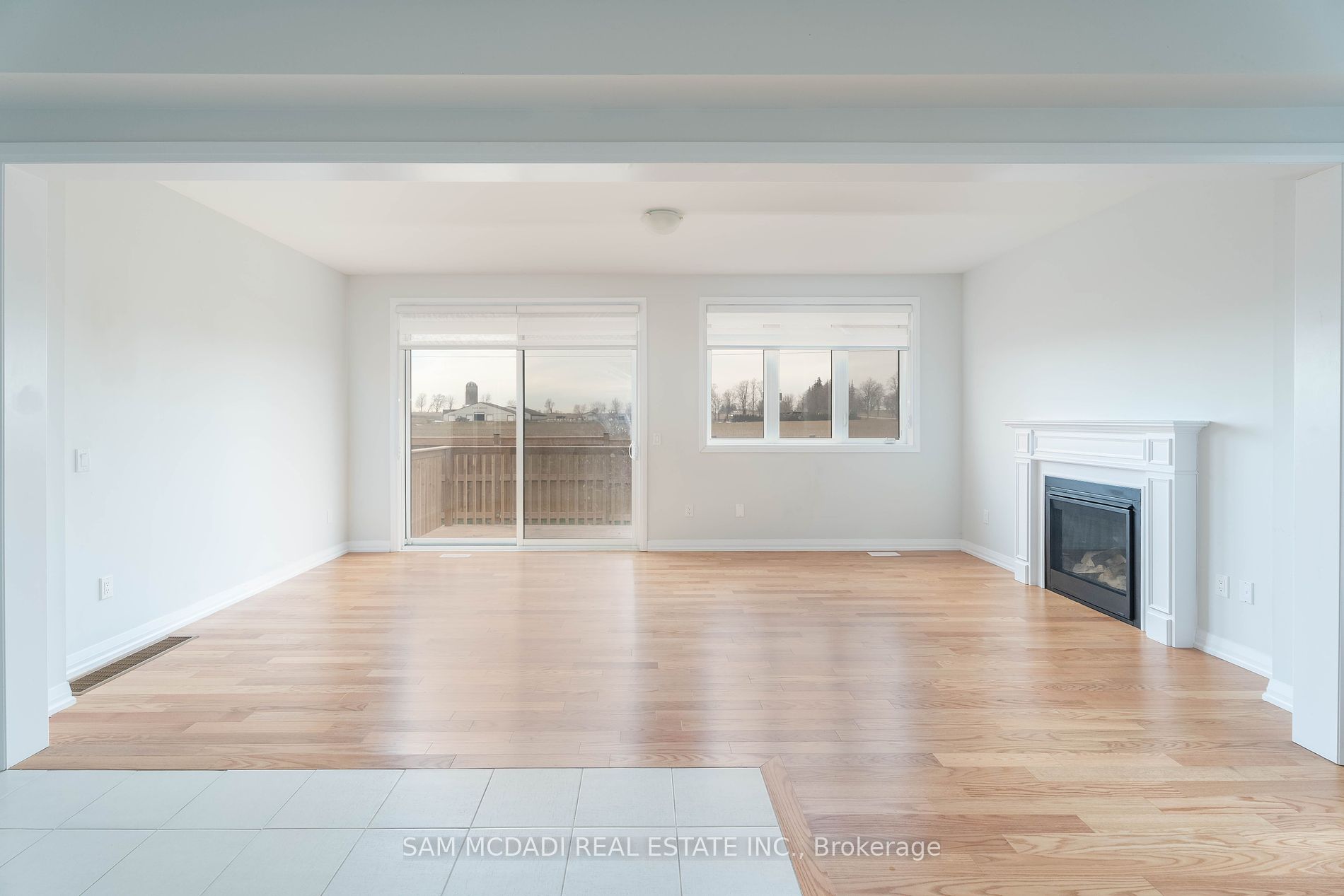 858 Sobeski Ave