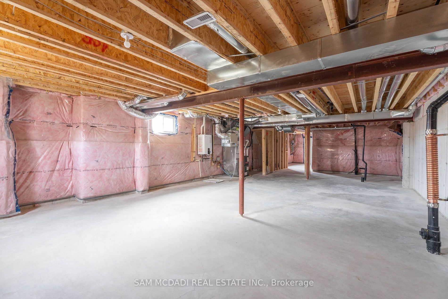 858 Sobeski Ave