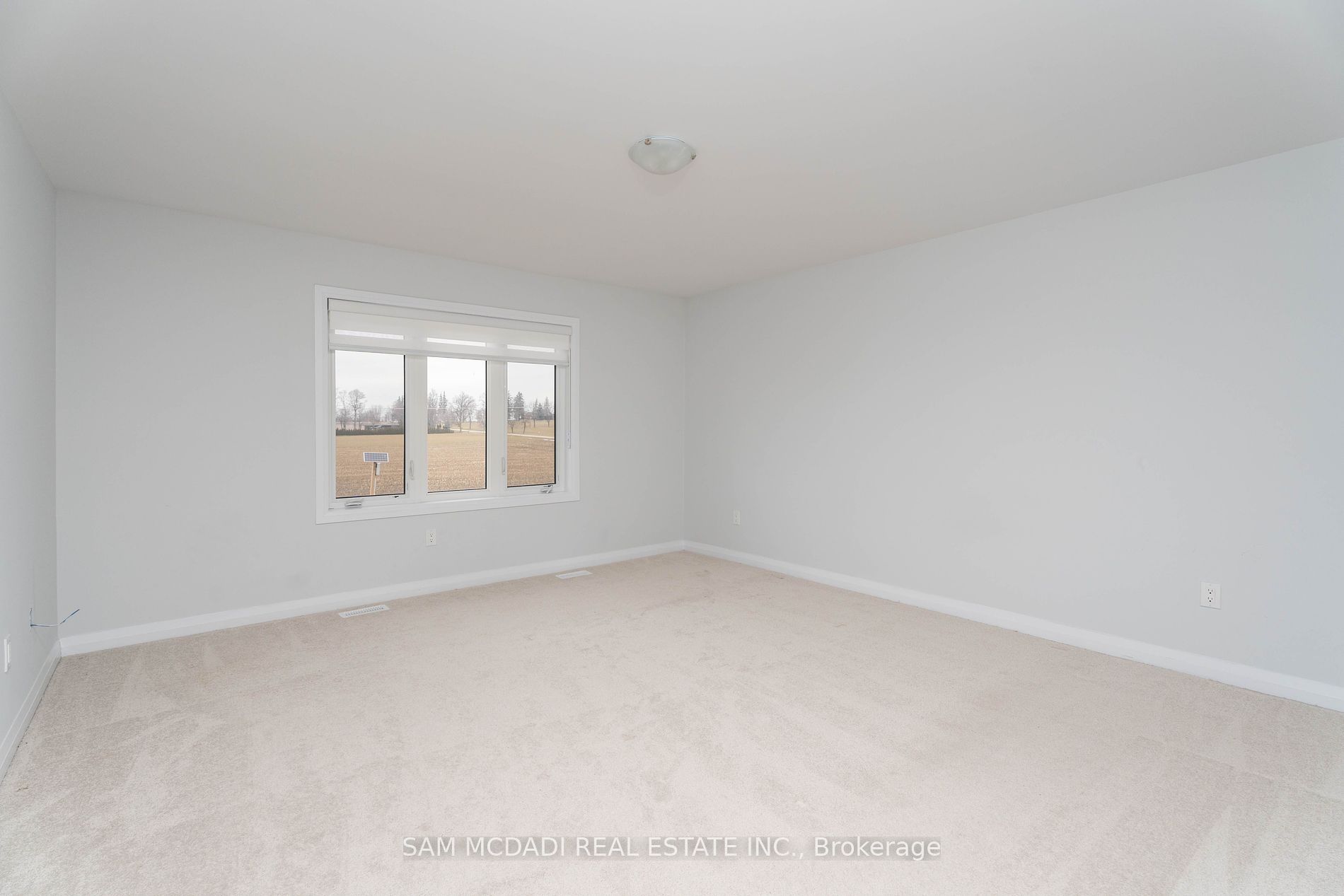 858 Sobeski Ave