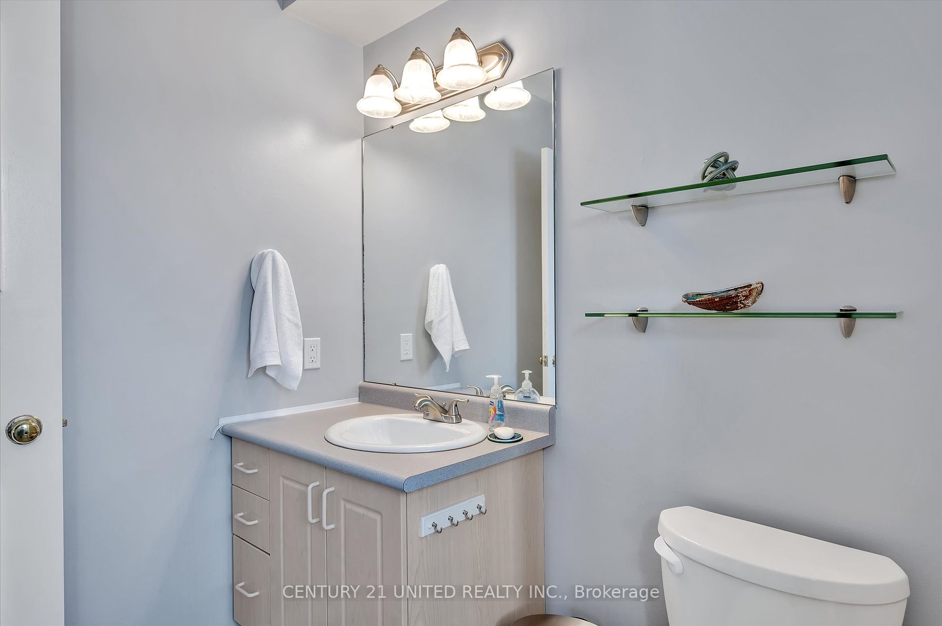 2185 Walker Ave, #204