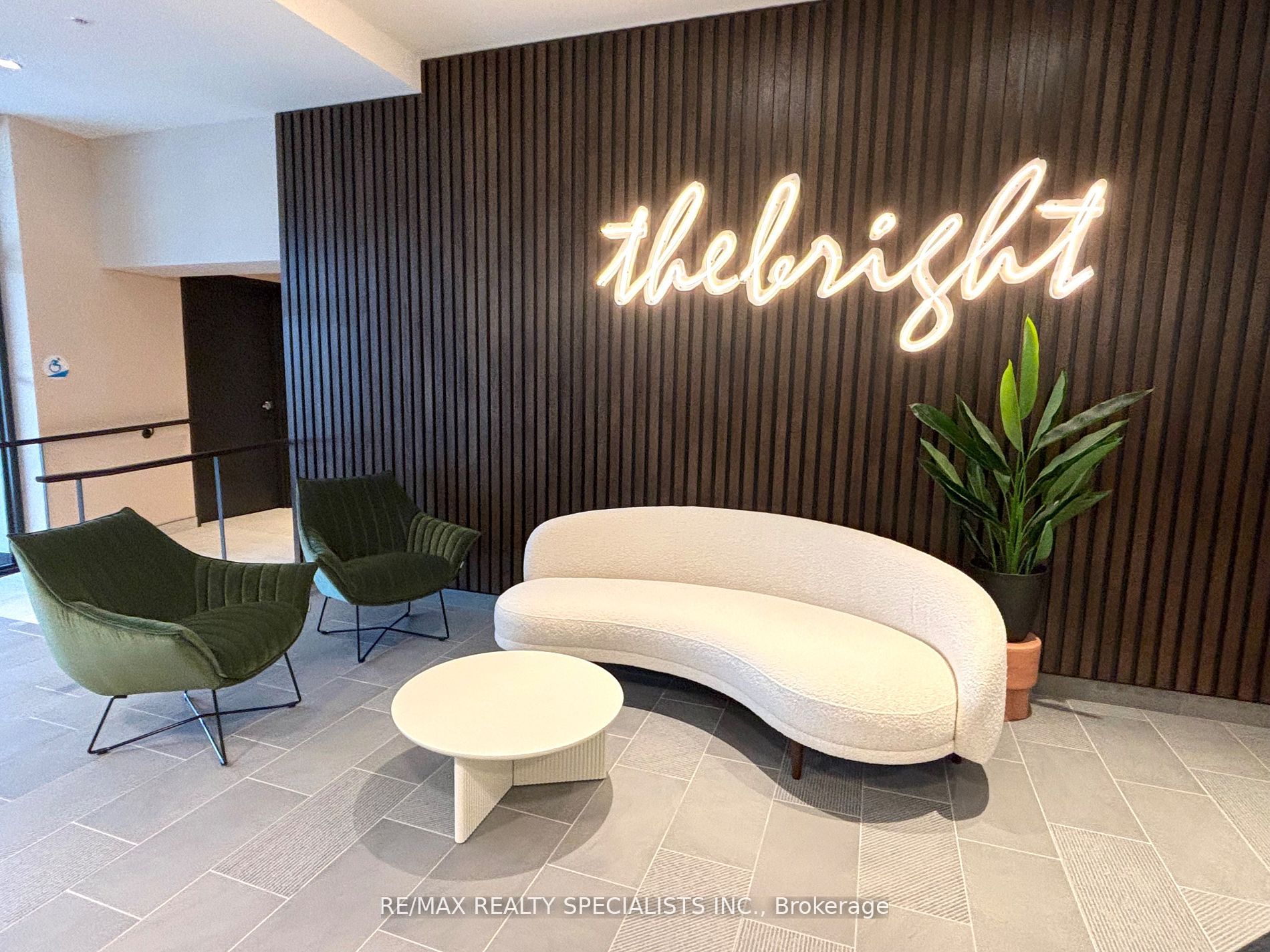 741 King Street W #706
