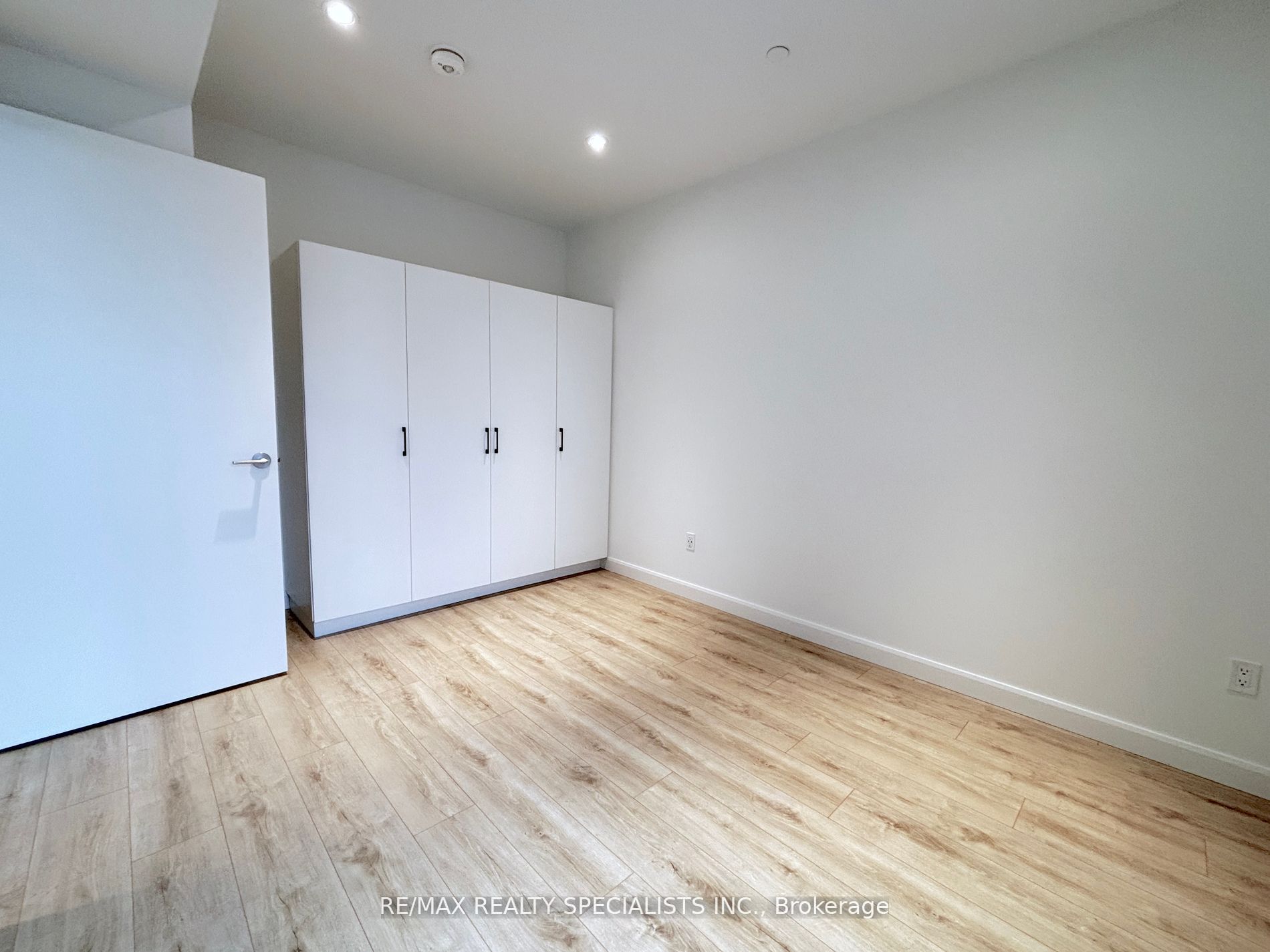 741 King Street W #706