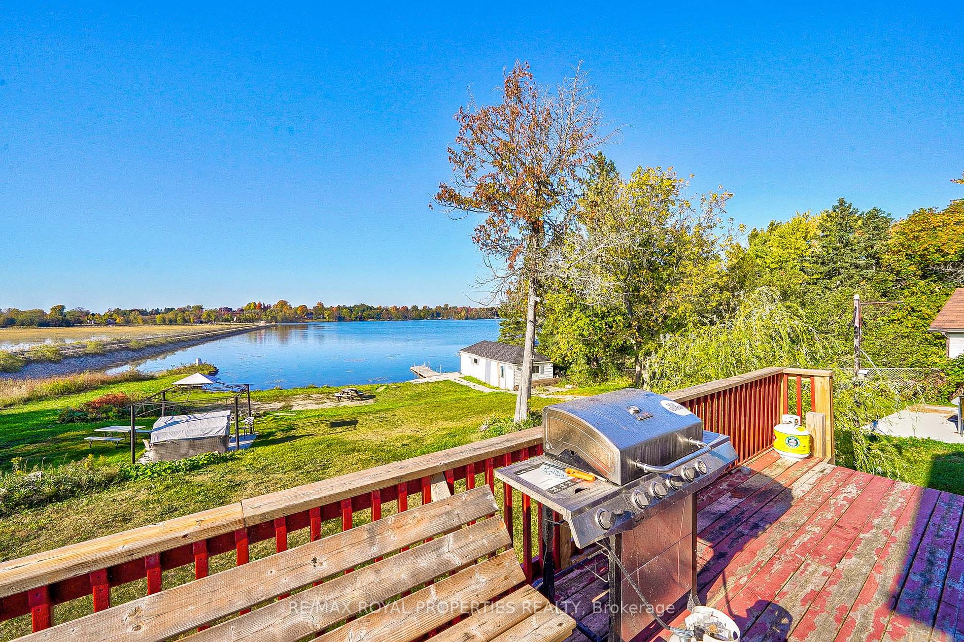 5 Robinson Avenue