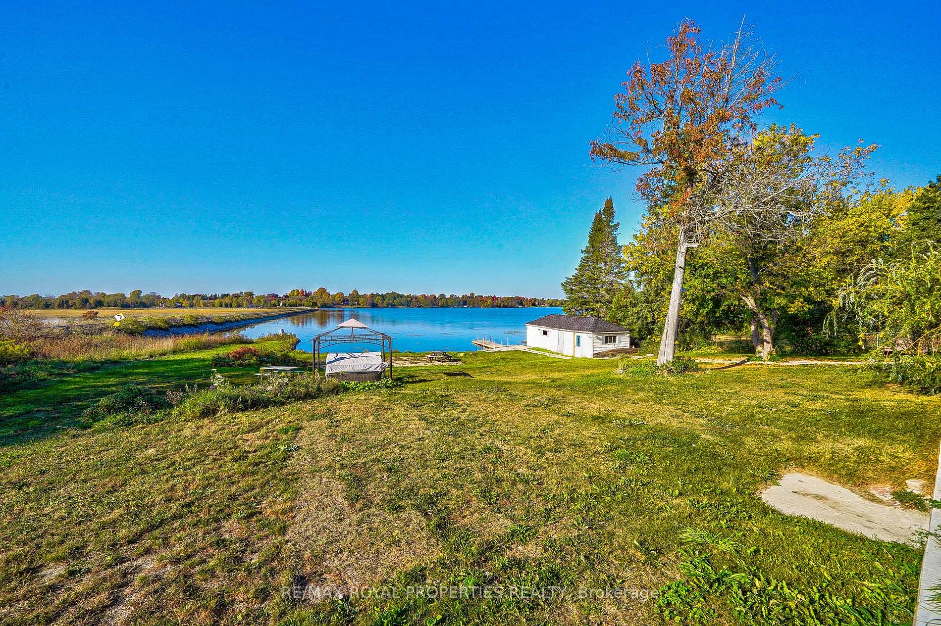 5 Robinson Avenue