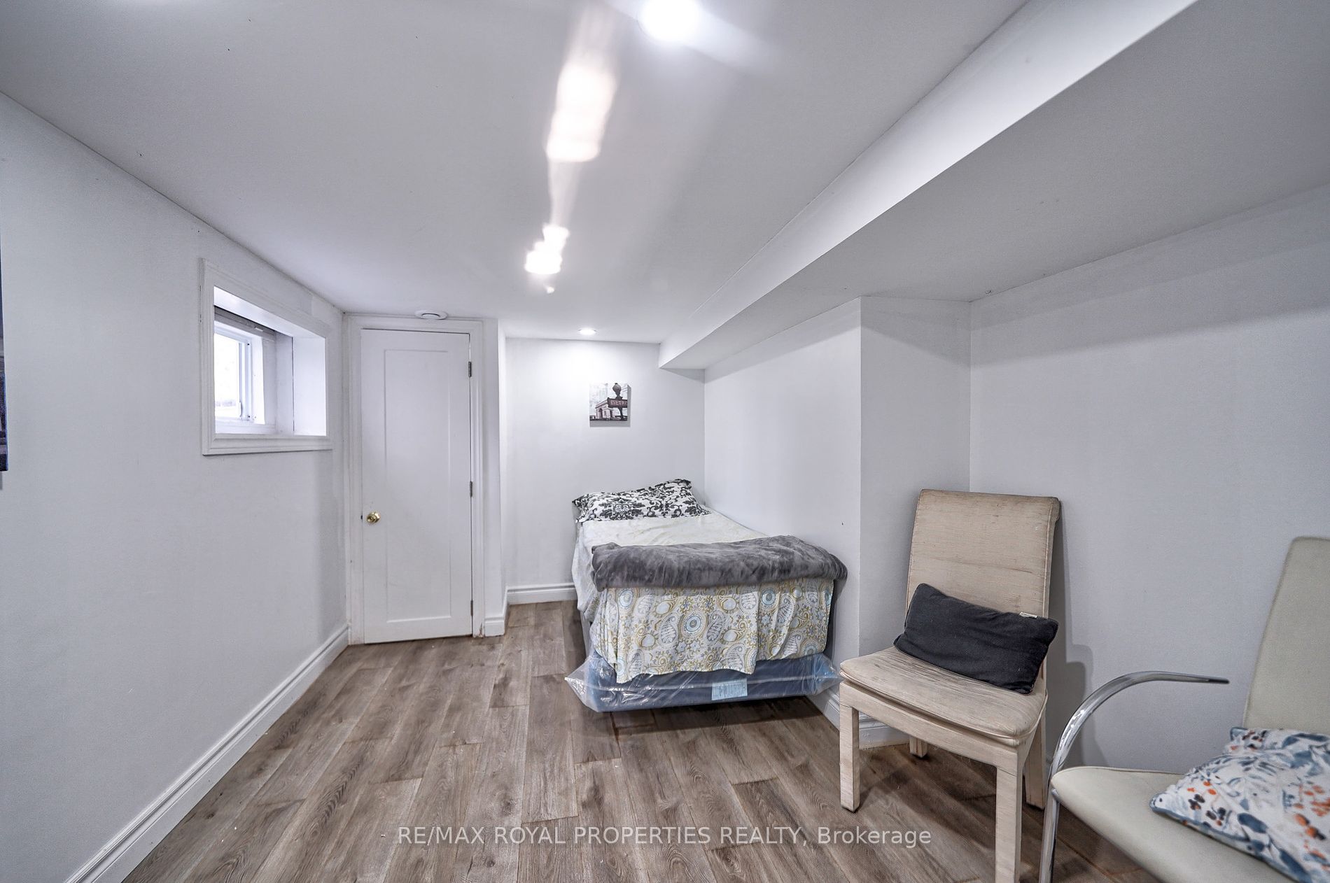 5 Robinson Avenue