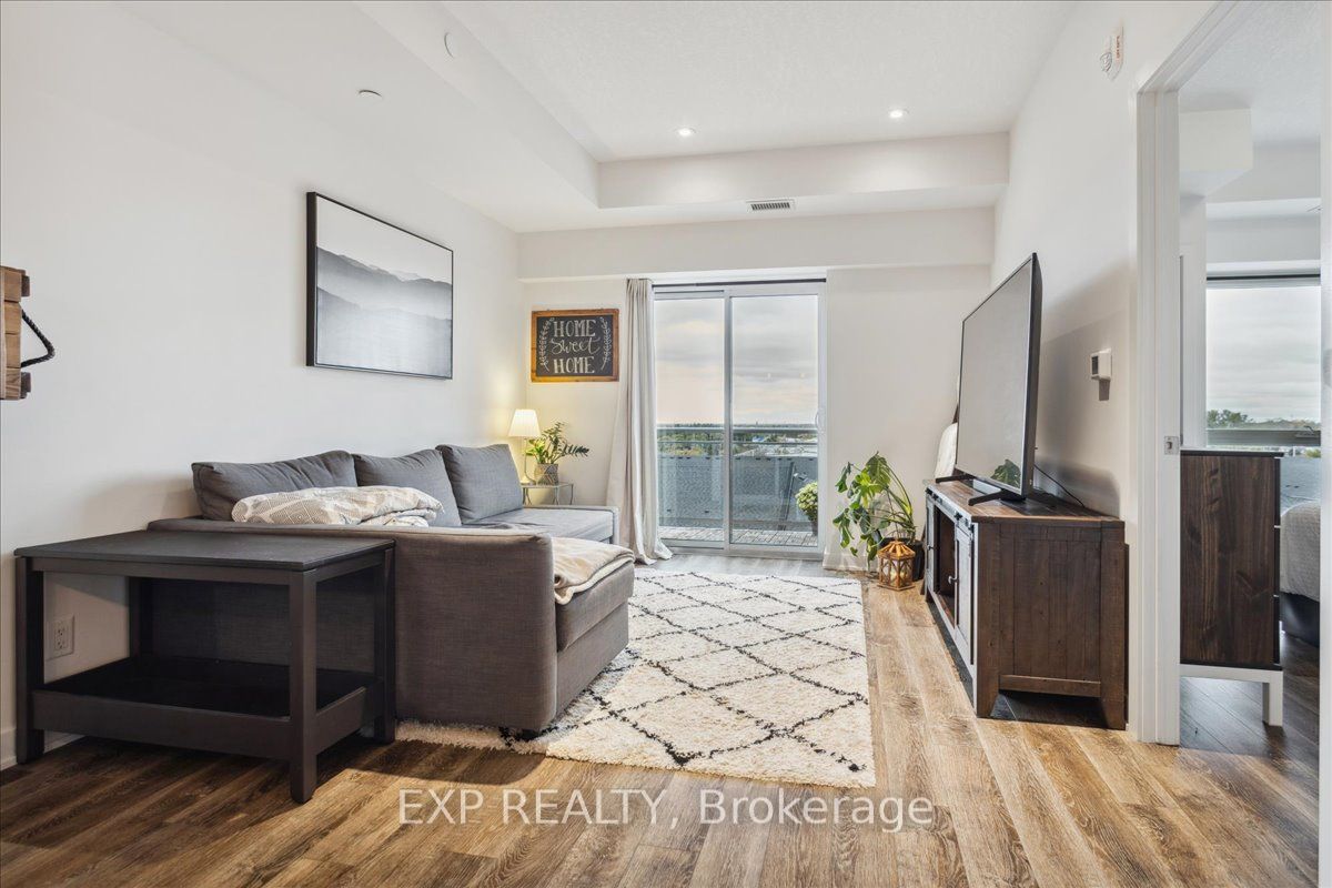 16 Markle Crescent #513