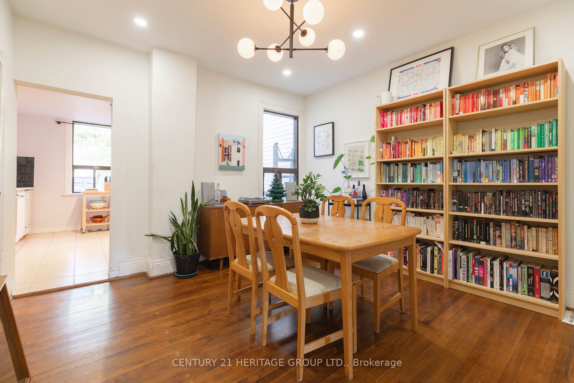 35 Francis St