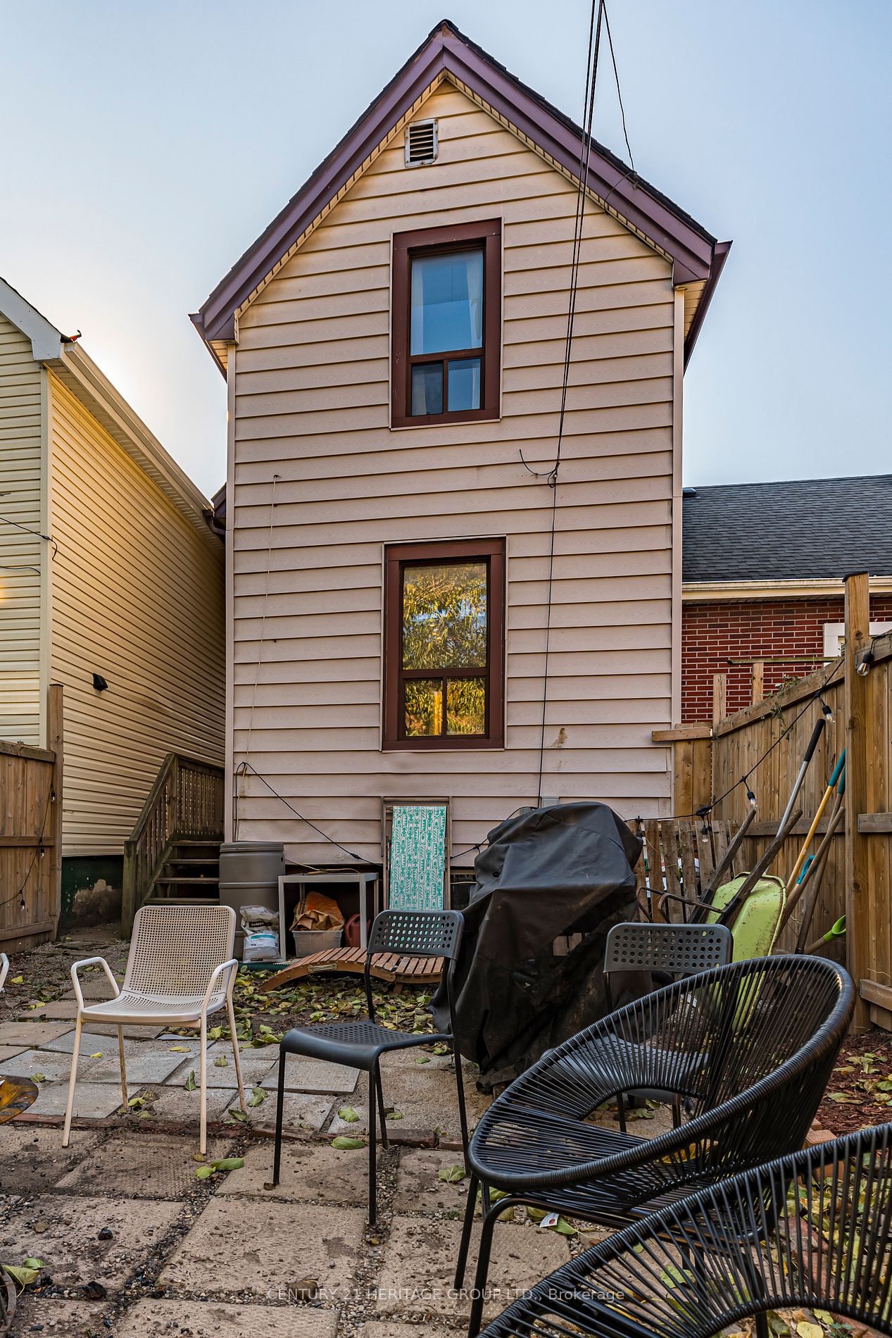 35 Francis St