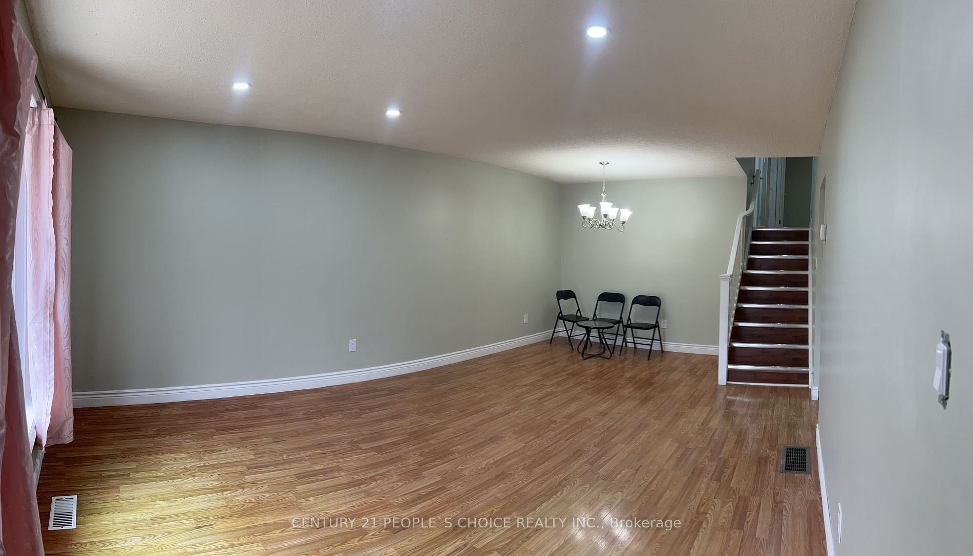747 Dunelm Lane