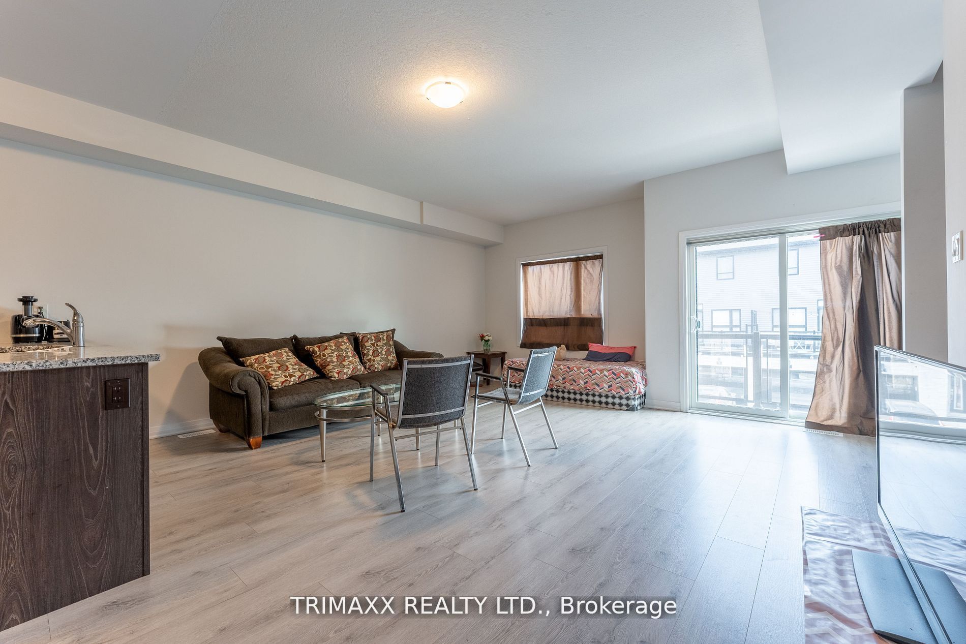 51 Sparrow Ave, #34