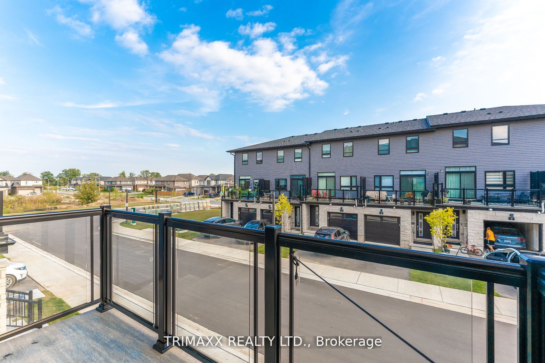 51 Sparrow Ave, #34