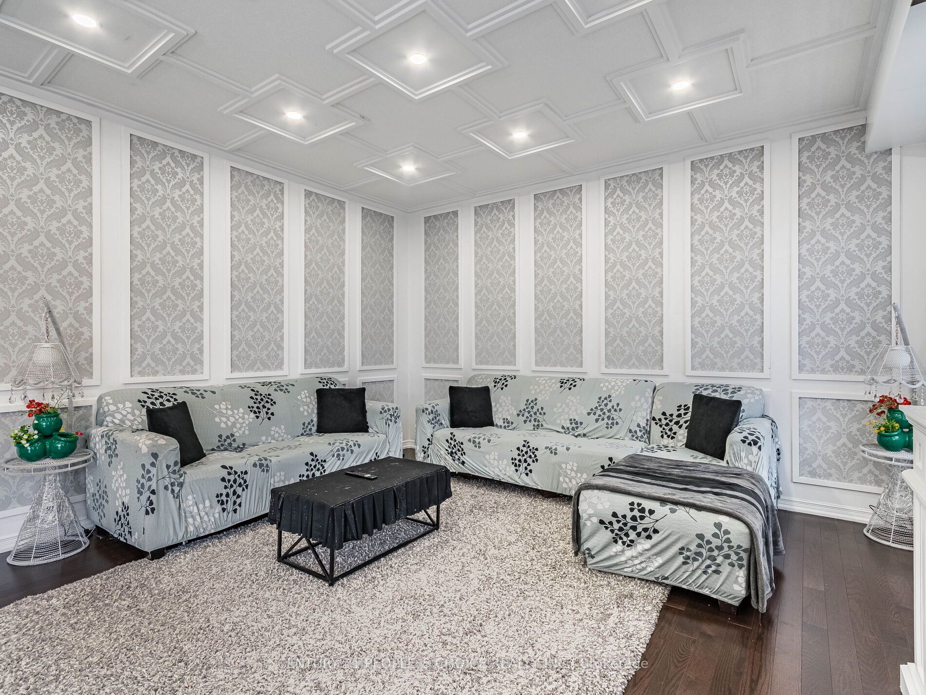 5 Burgess Cres