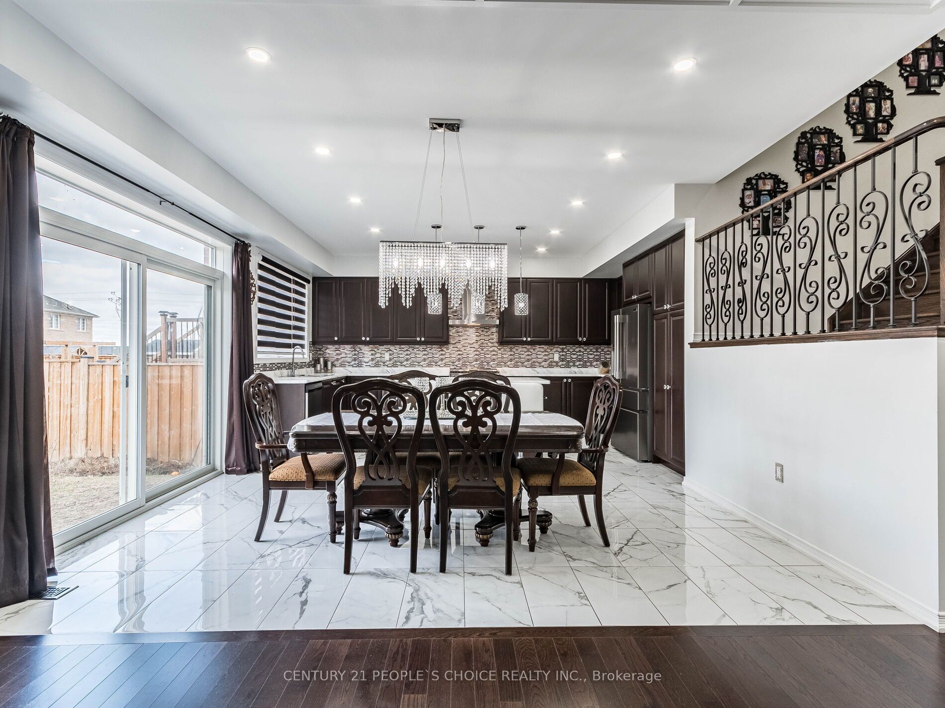 5 Burgess Cres