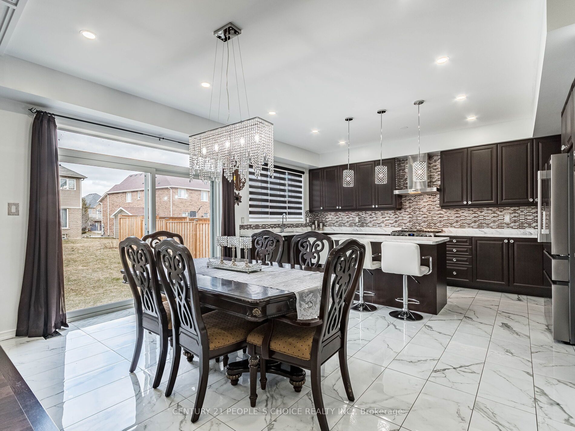 5 Burgess Cres