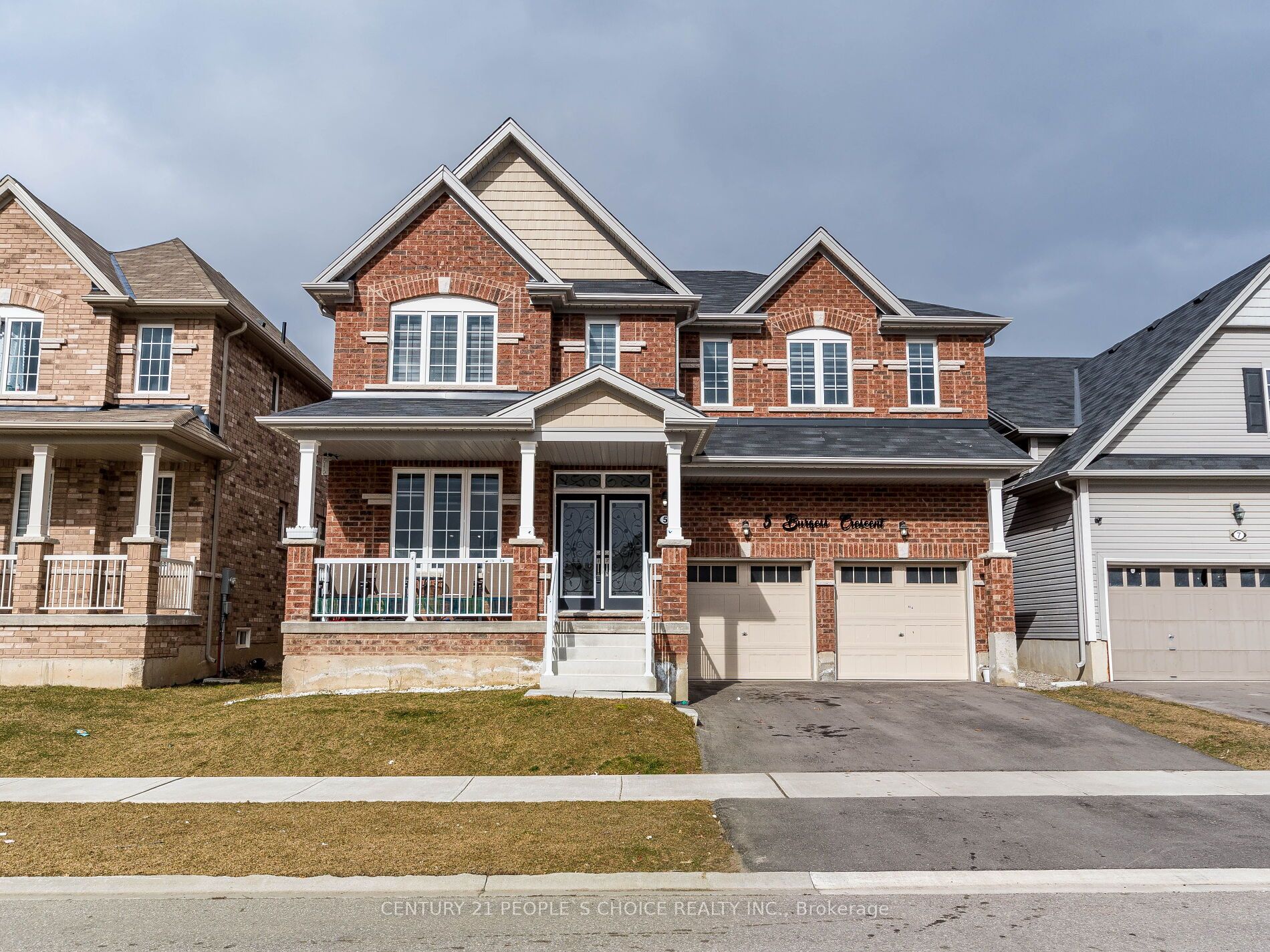 5 Burgess Cres
