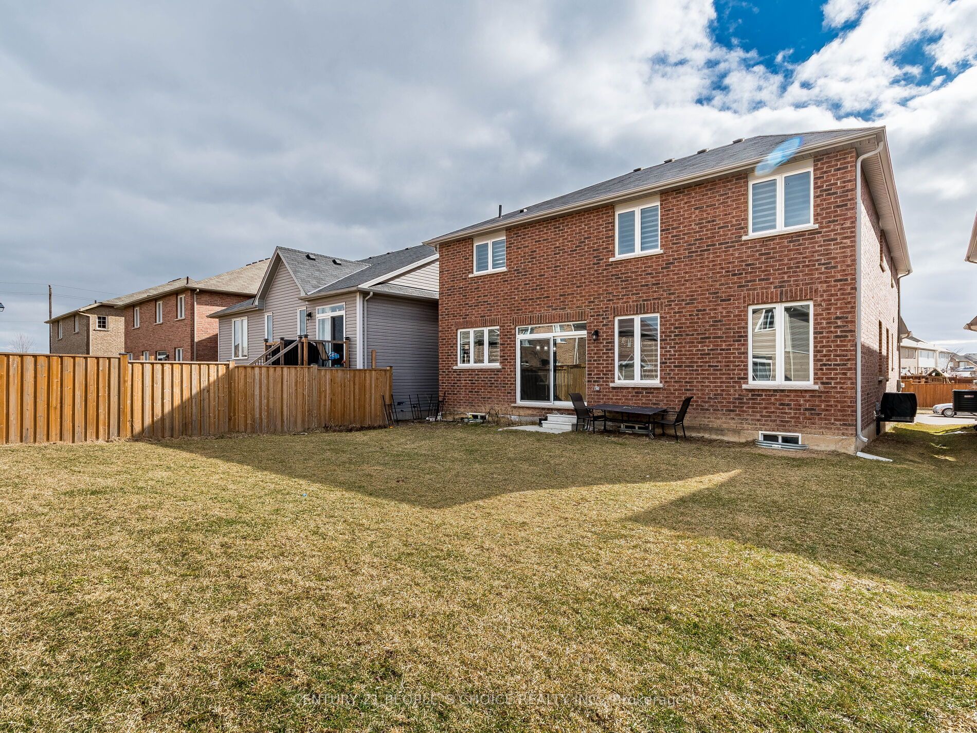 5 Burgess Cres