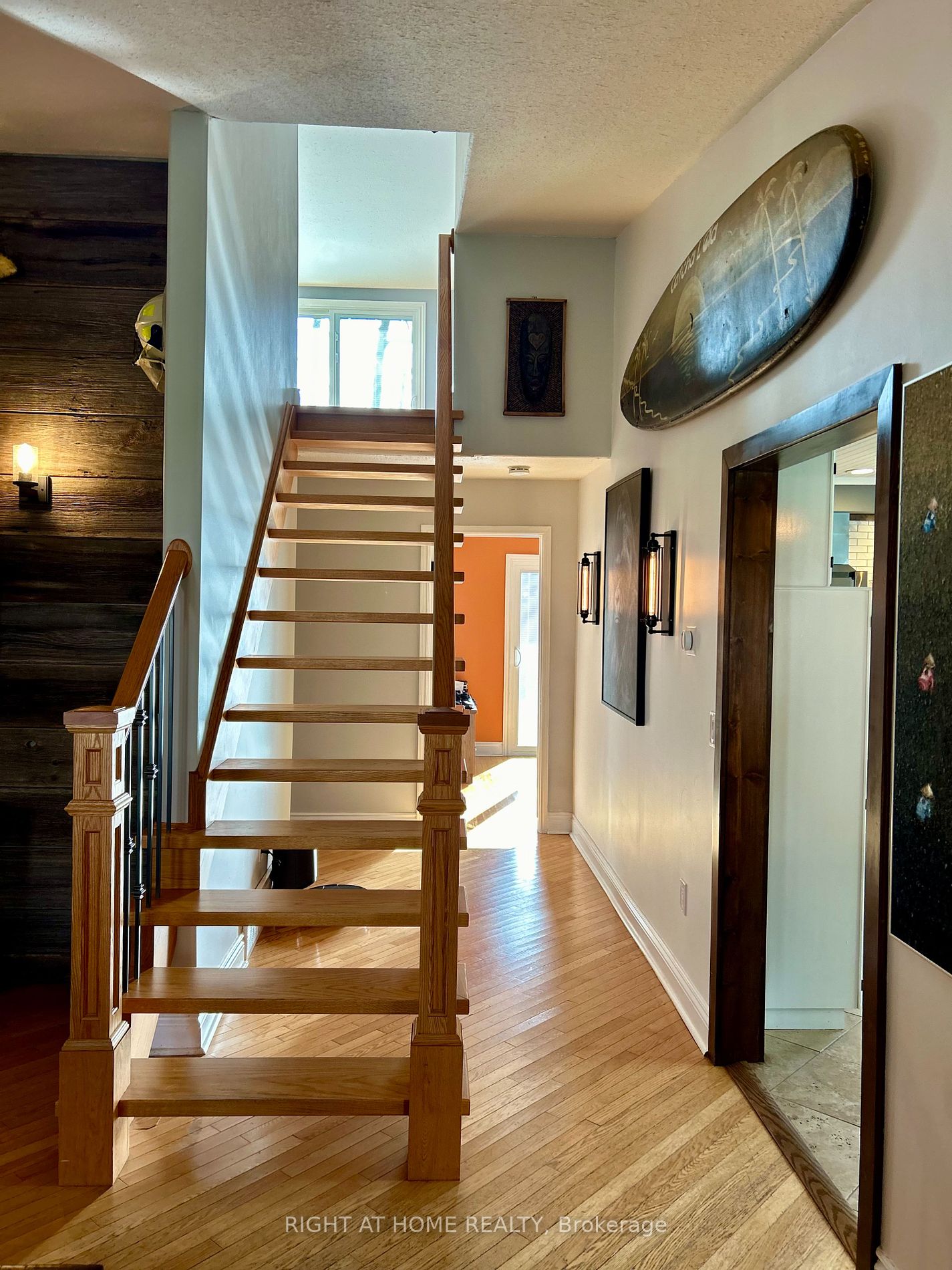 4905 Mapleview Crescent